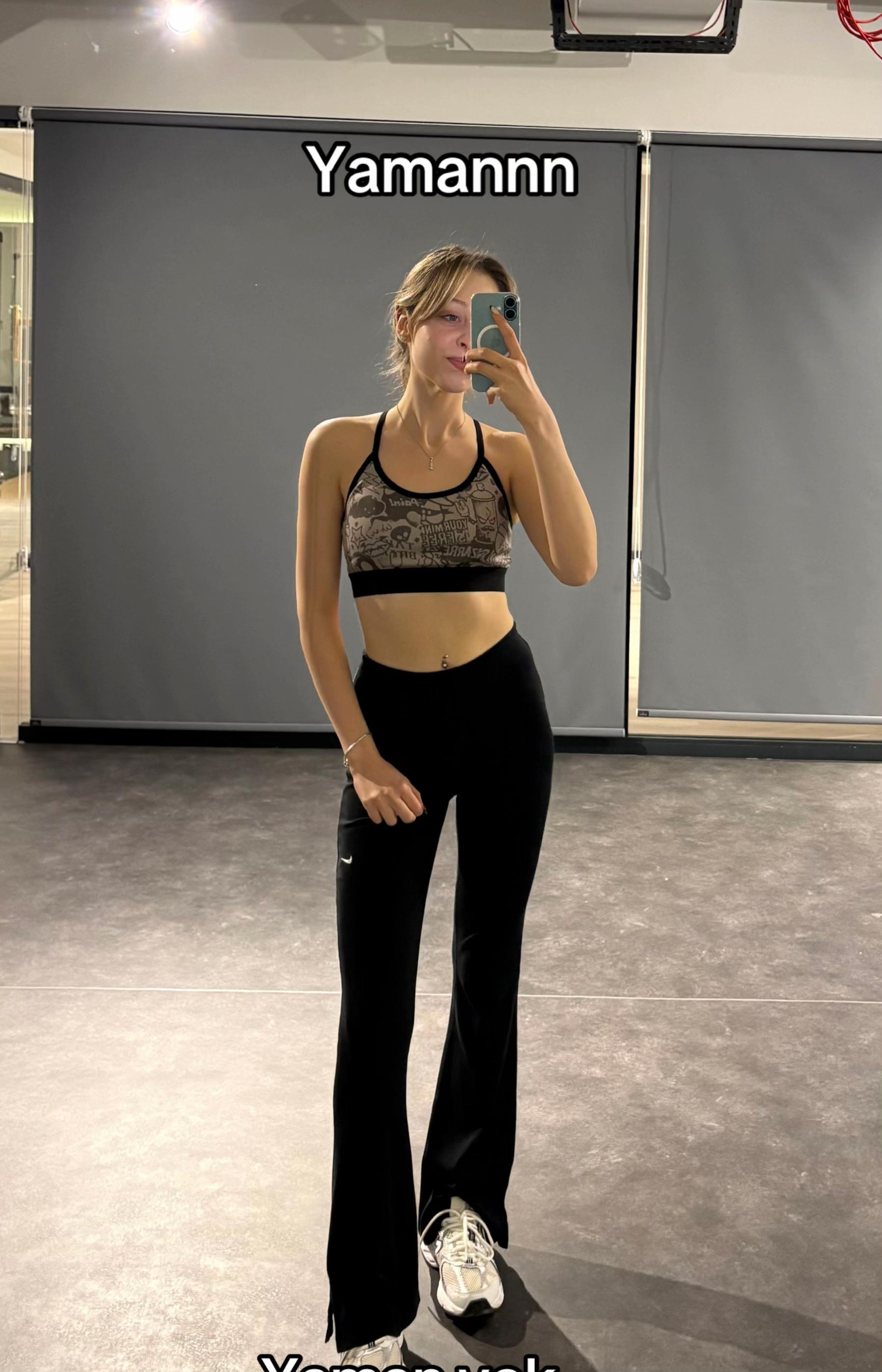 @Nisaaaaa