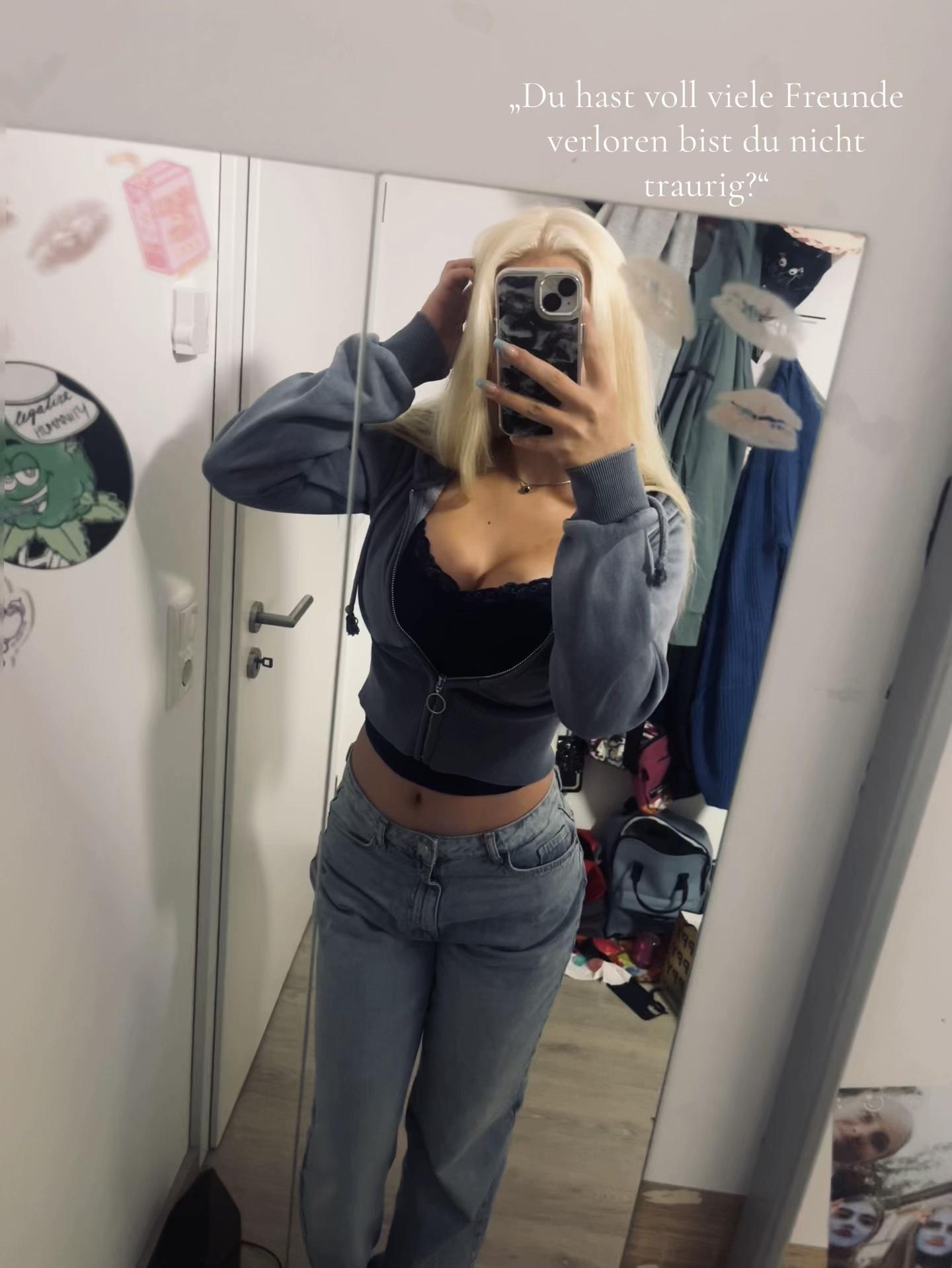 @ꨄ