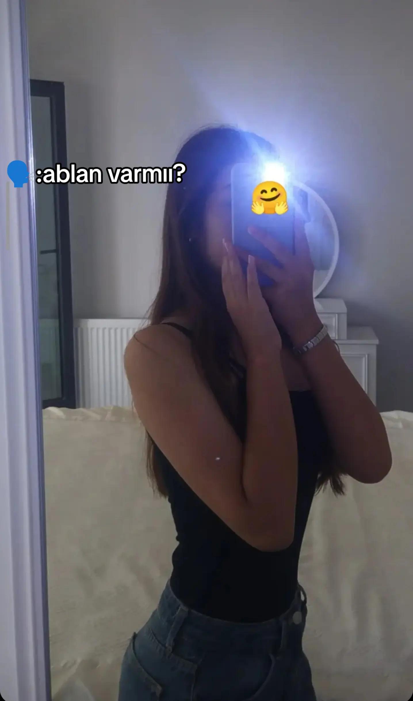@busraaa