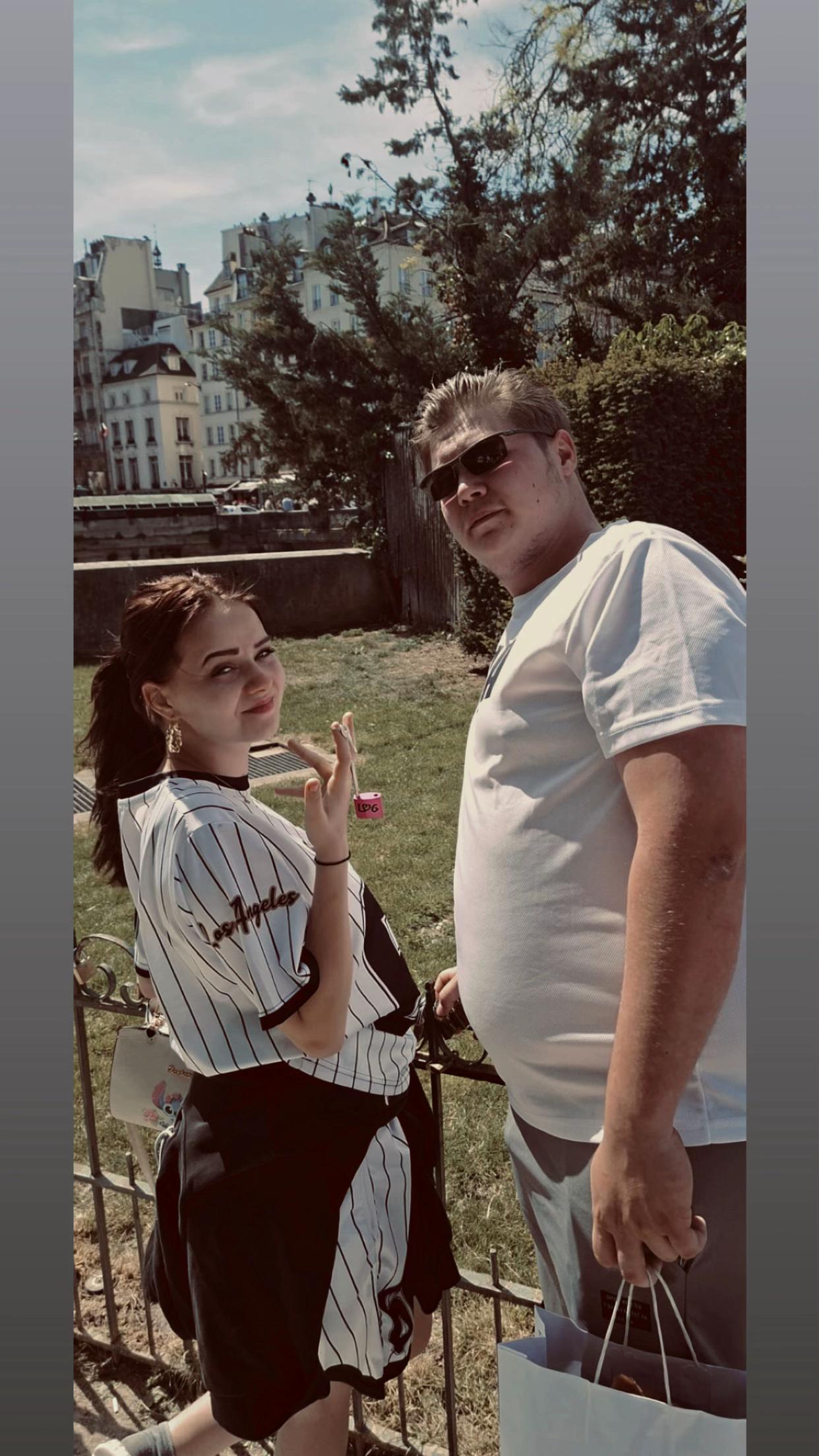@𝒢ℯℴ𝓇𝑔𝒾𝓃𝒶 𝓀𝓇𝒶𝓊𝓈