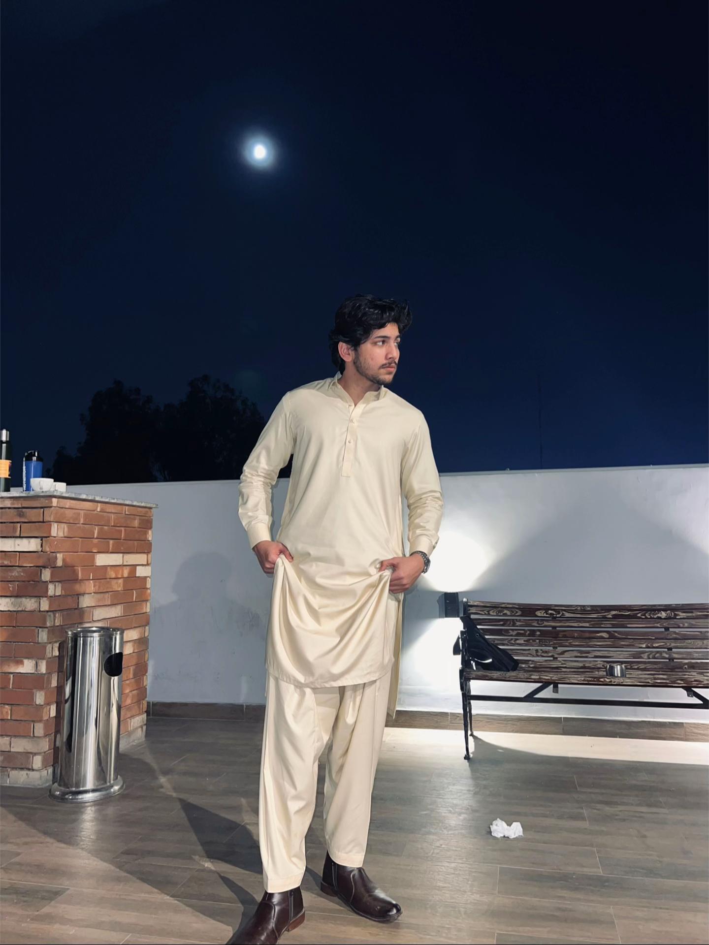 @Mustaفa
