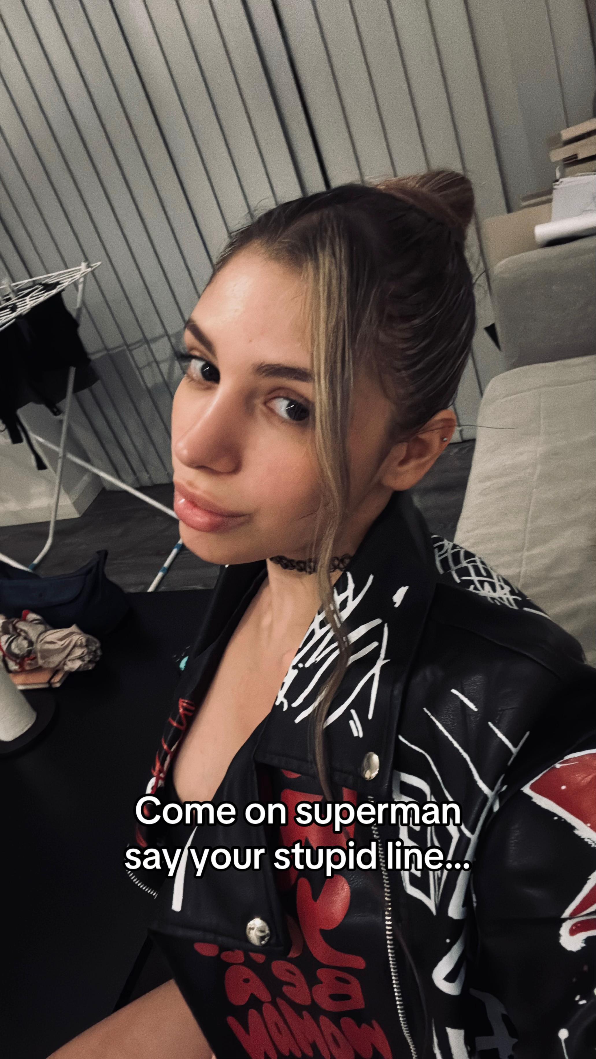 @𝑺𝑶𝑷𝑯𝑰𝑬 🏹