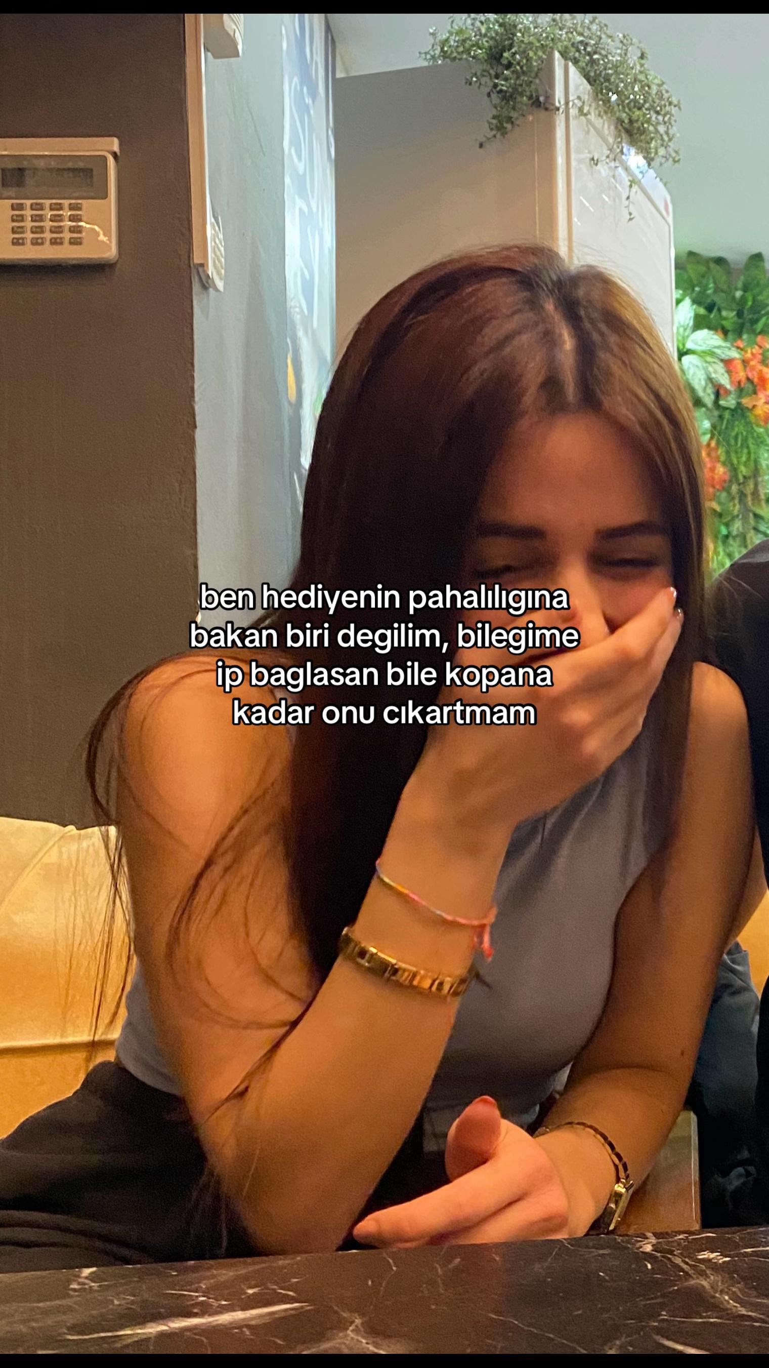 @Esra