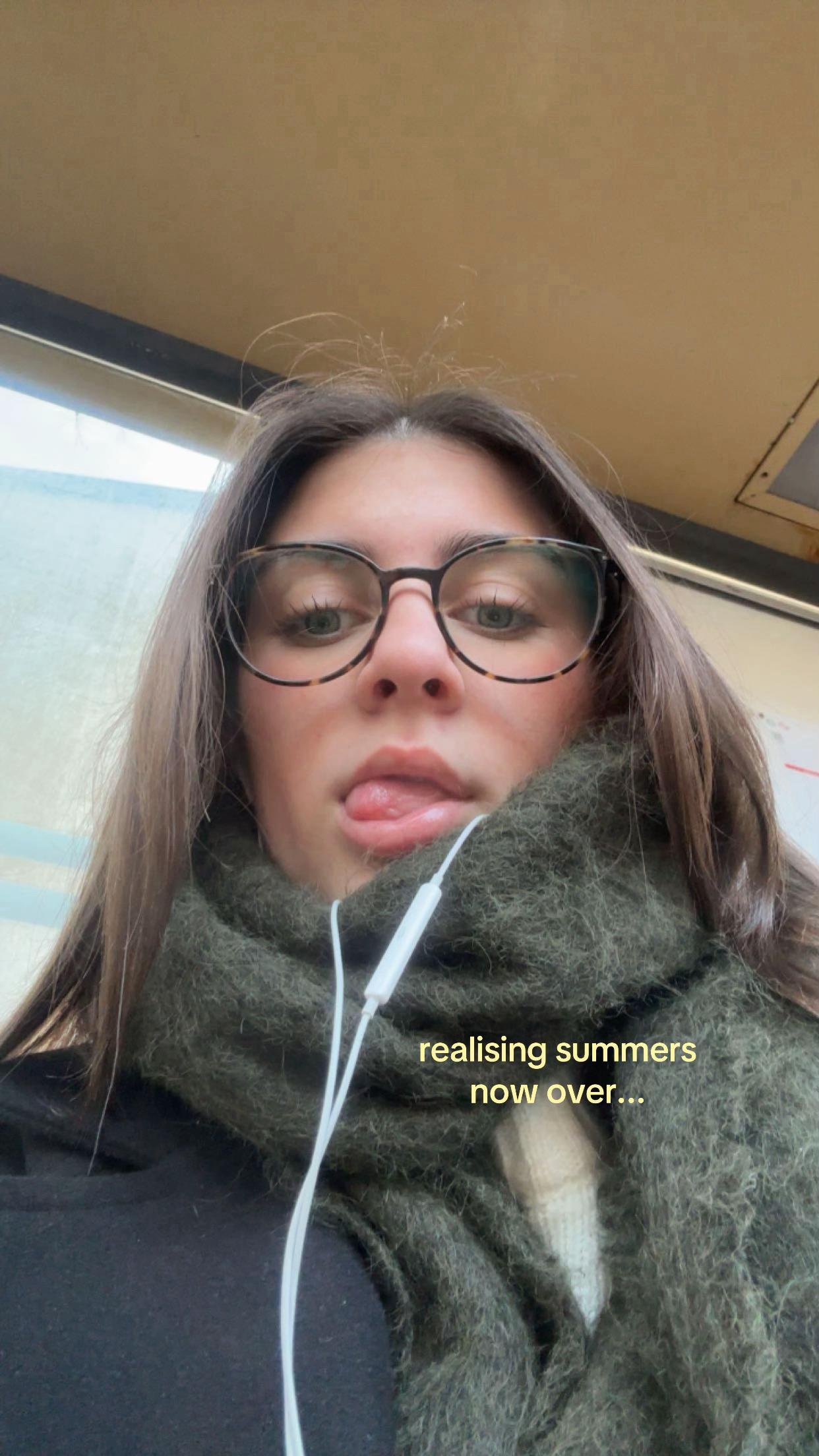 @𝘭𝘢𝘶𝘳𝘢