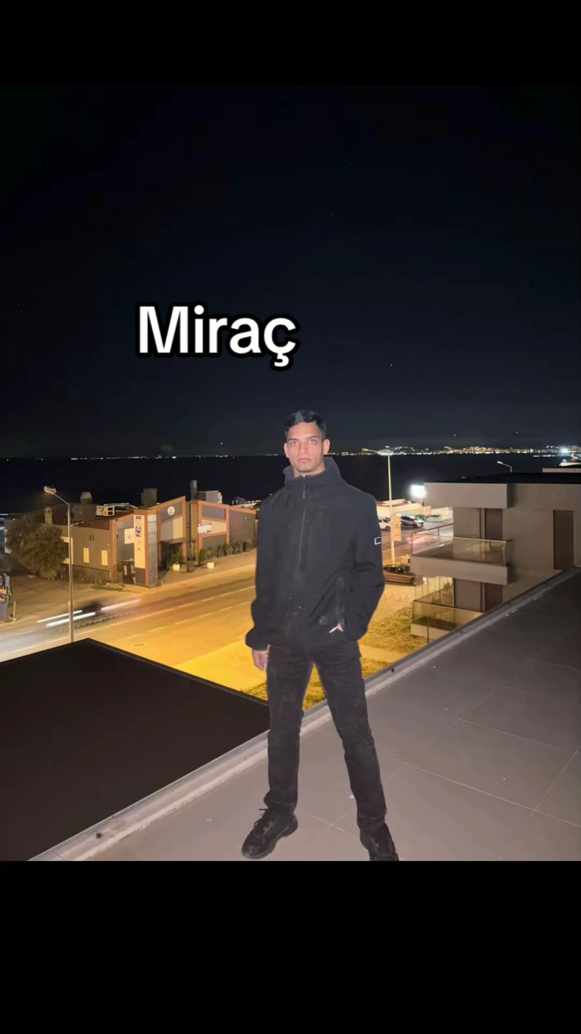 @urla gençlik kapışıyor