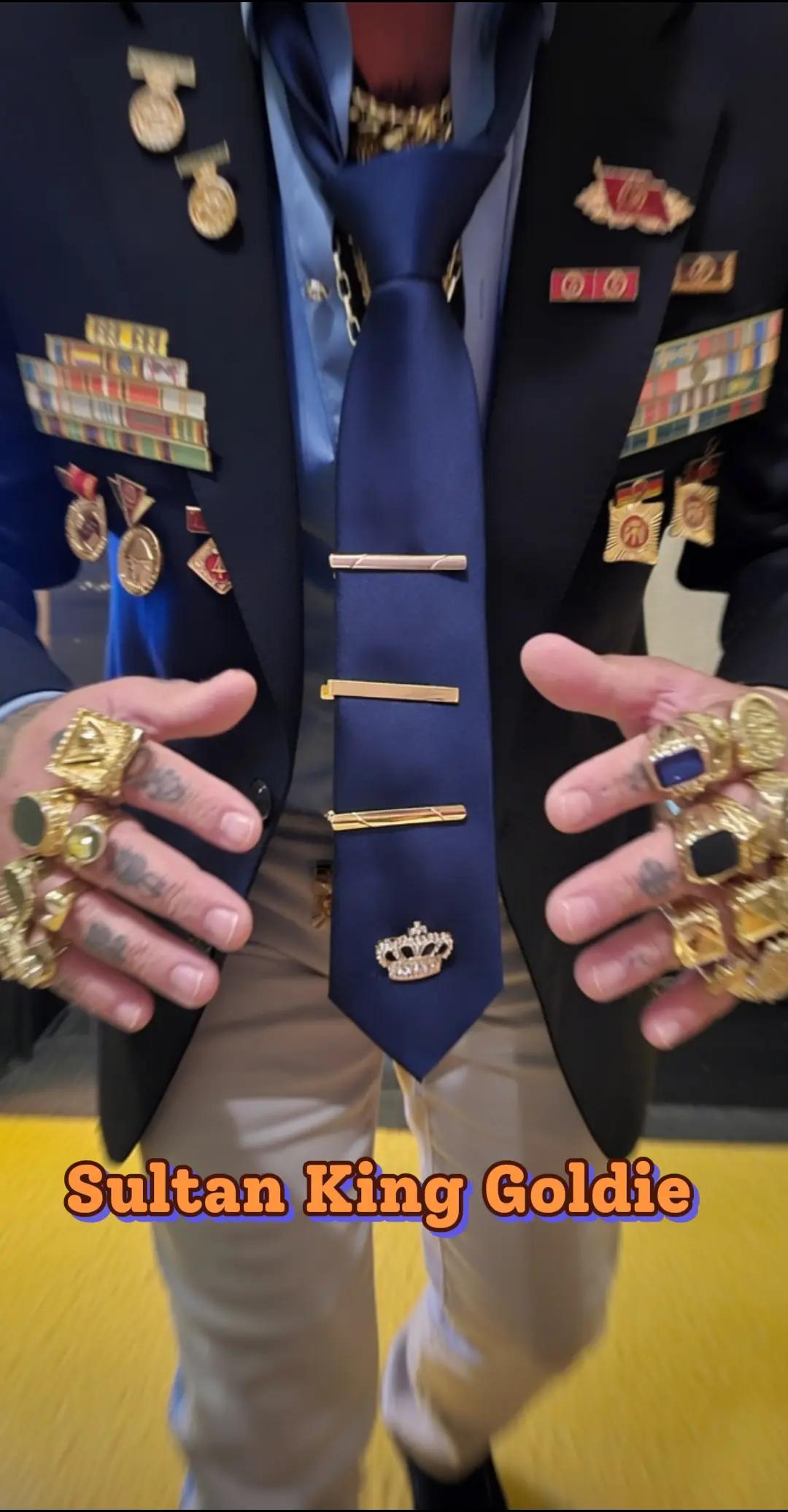 @👑 GOLDKING 👑