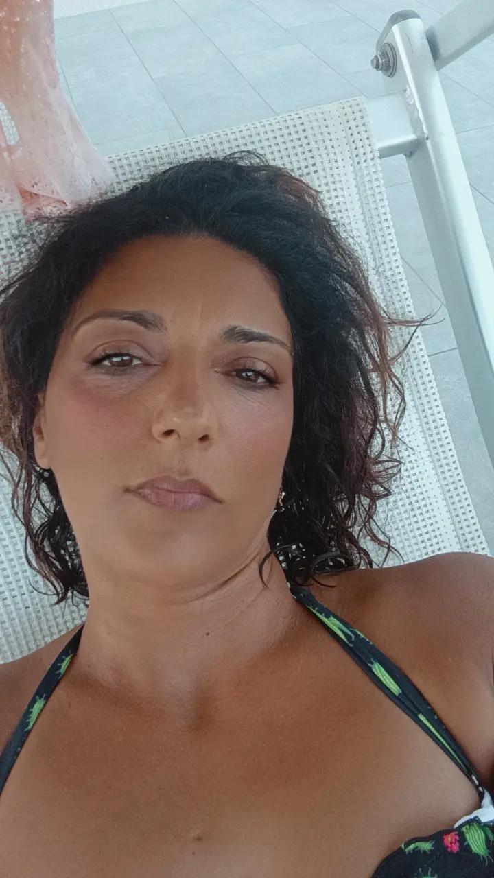 @claudia