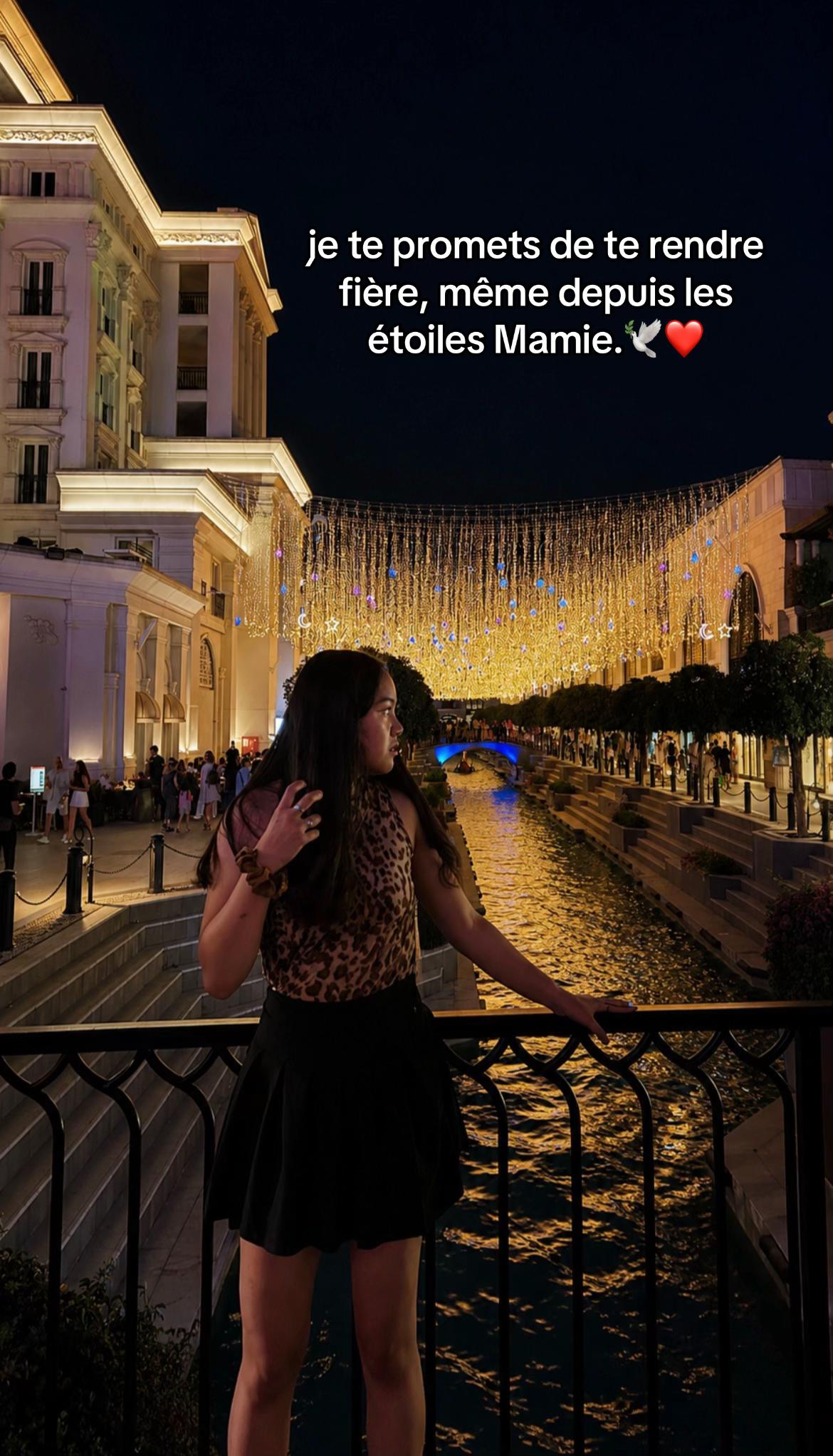 @zazaxaumax