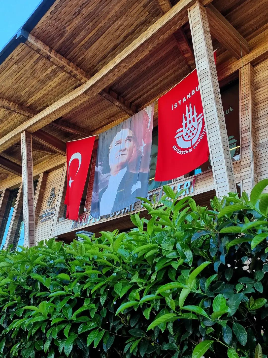 @Ey&uuml;p &Ccedil;oban