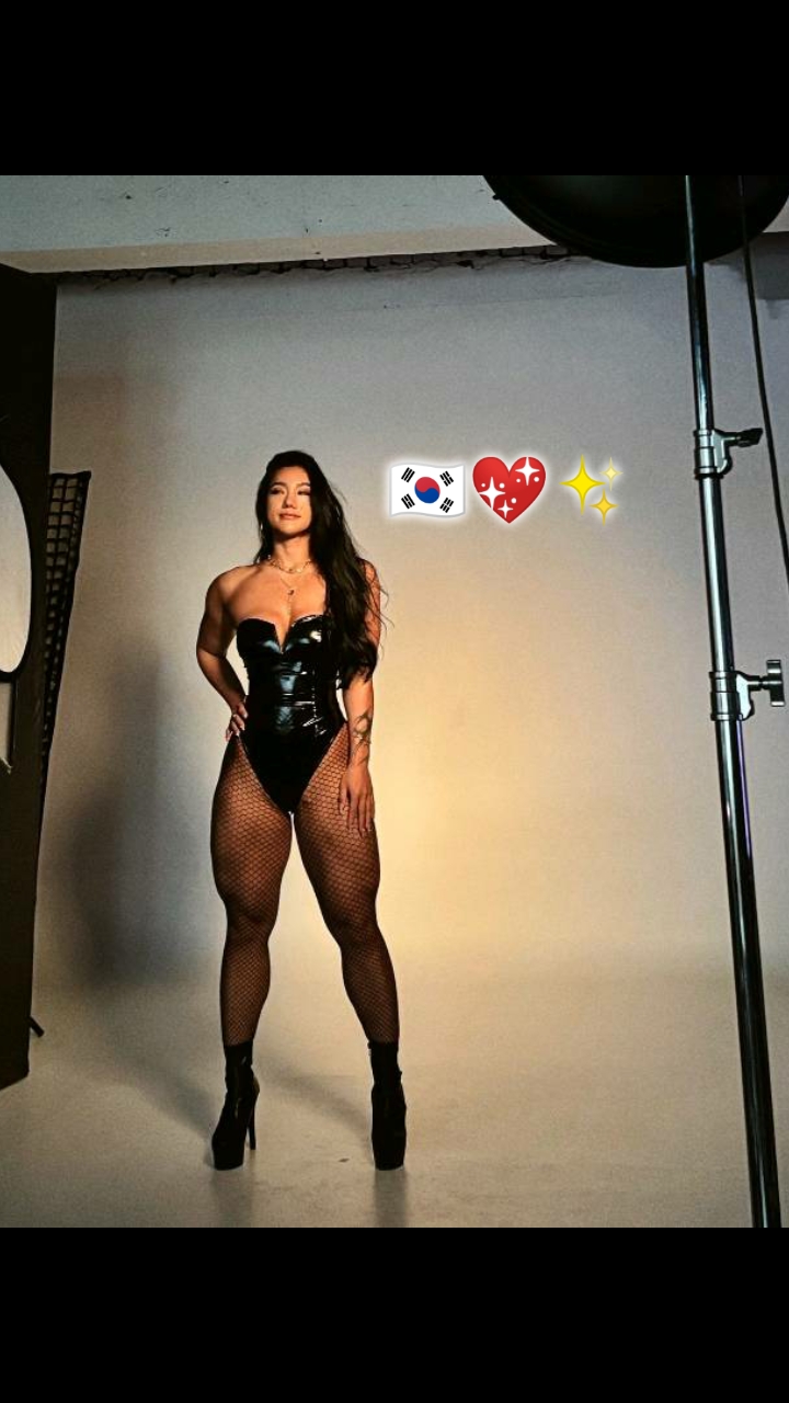 @Muscle Girls Empire