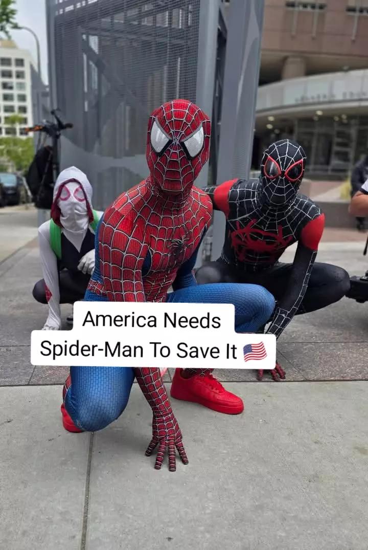 @RandomTok