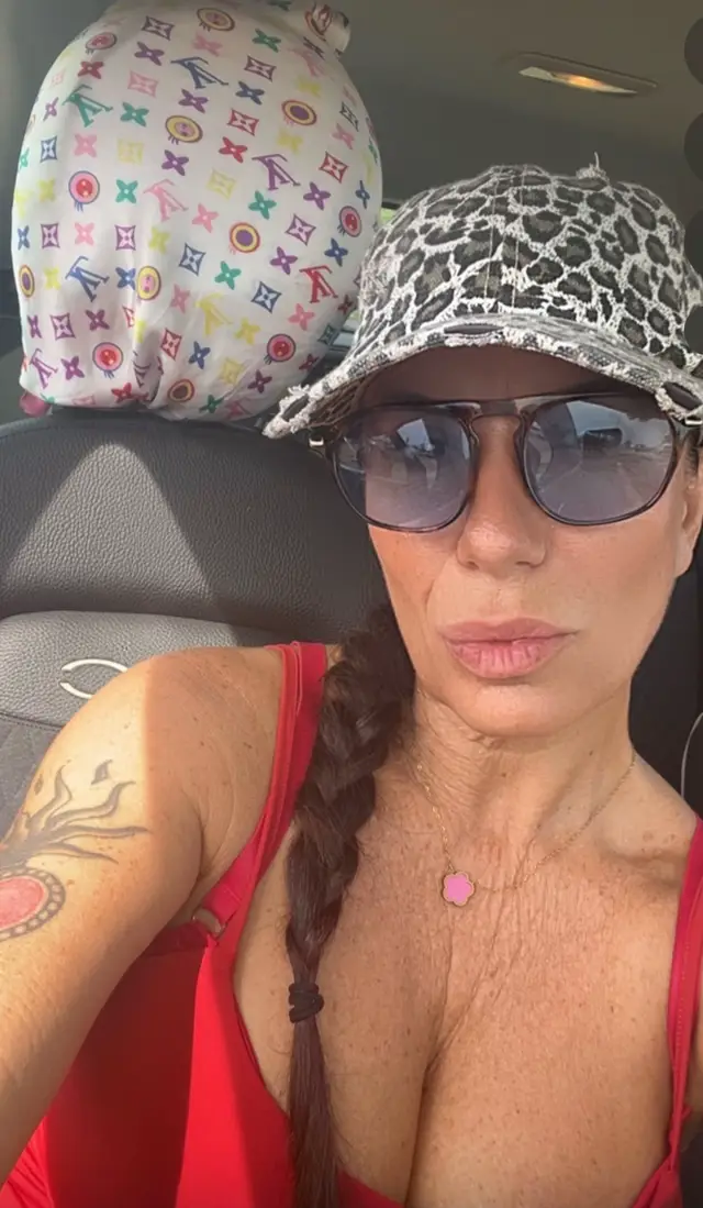 @Selvaggia