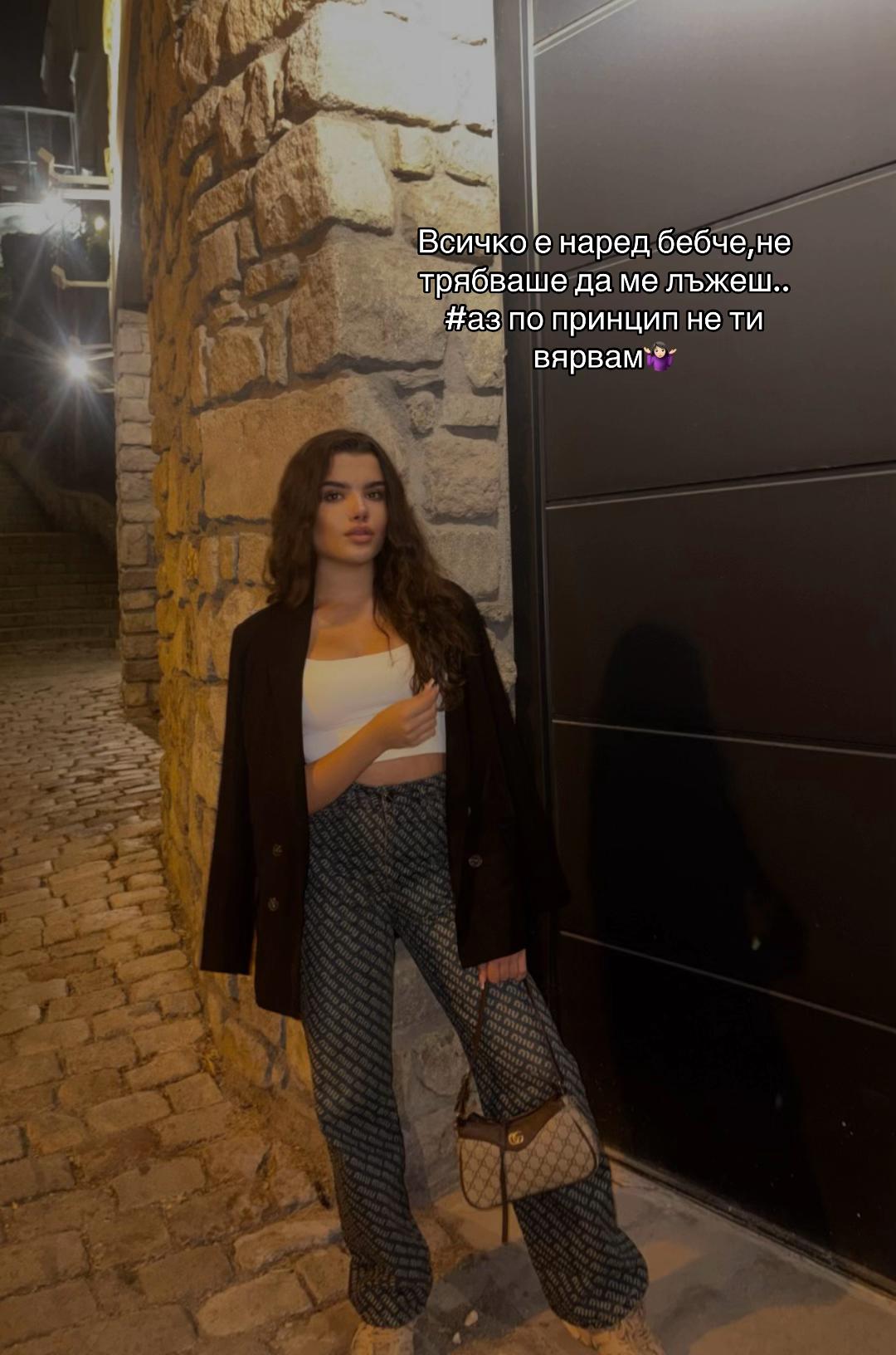 @🚩