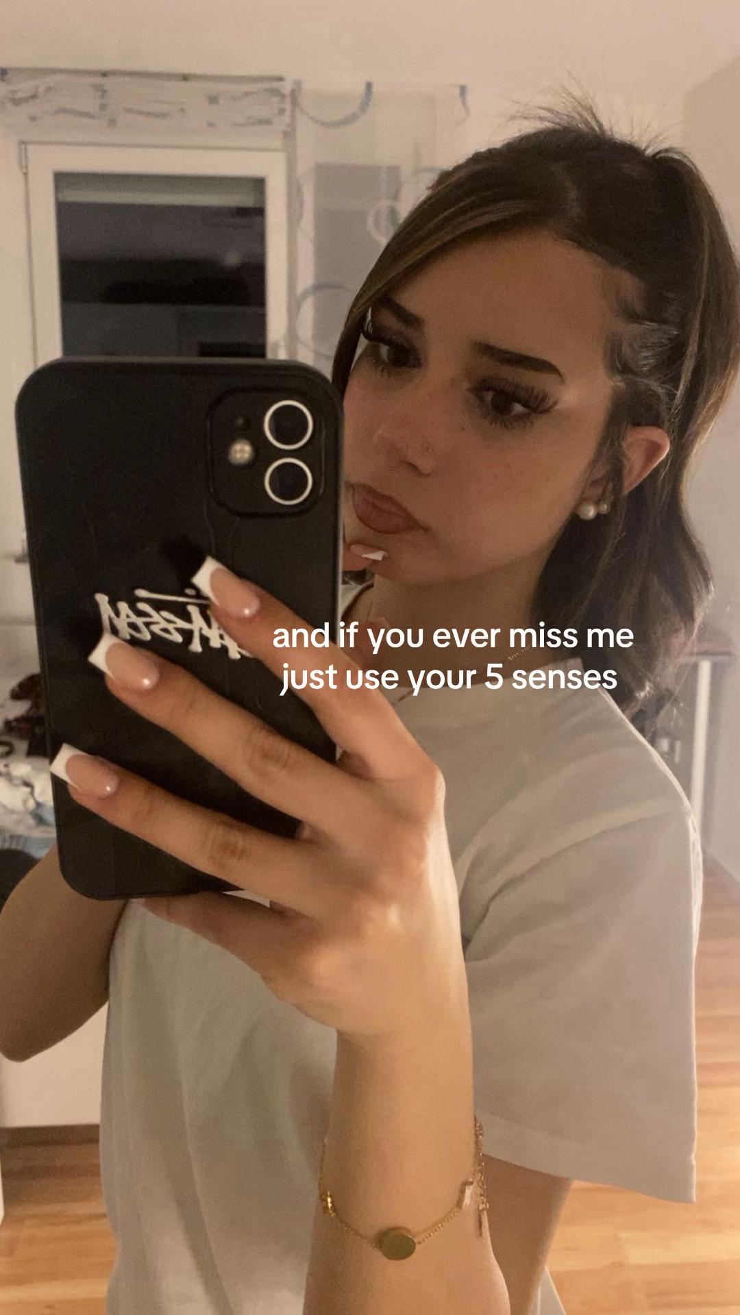 @𝐯𝐚𝐥𝐞𝐧𝐭𝐢𝐧𝐚🥥