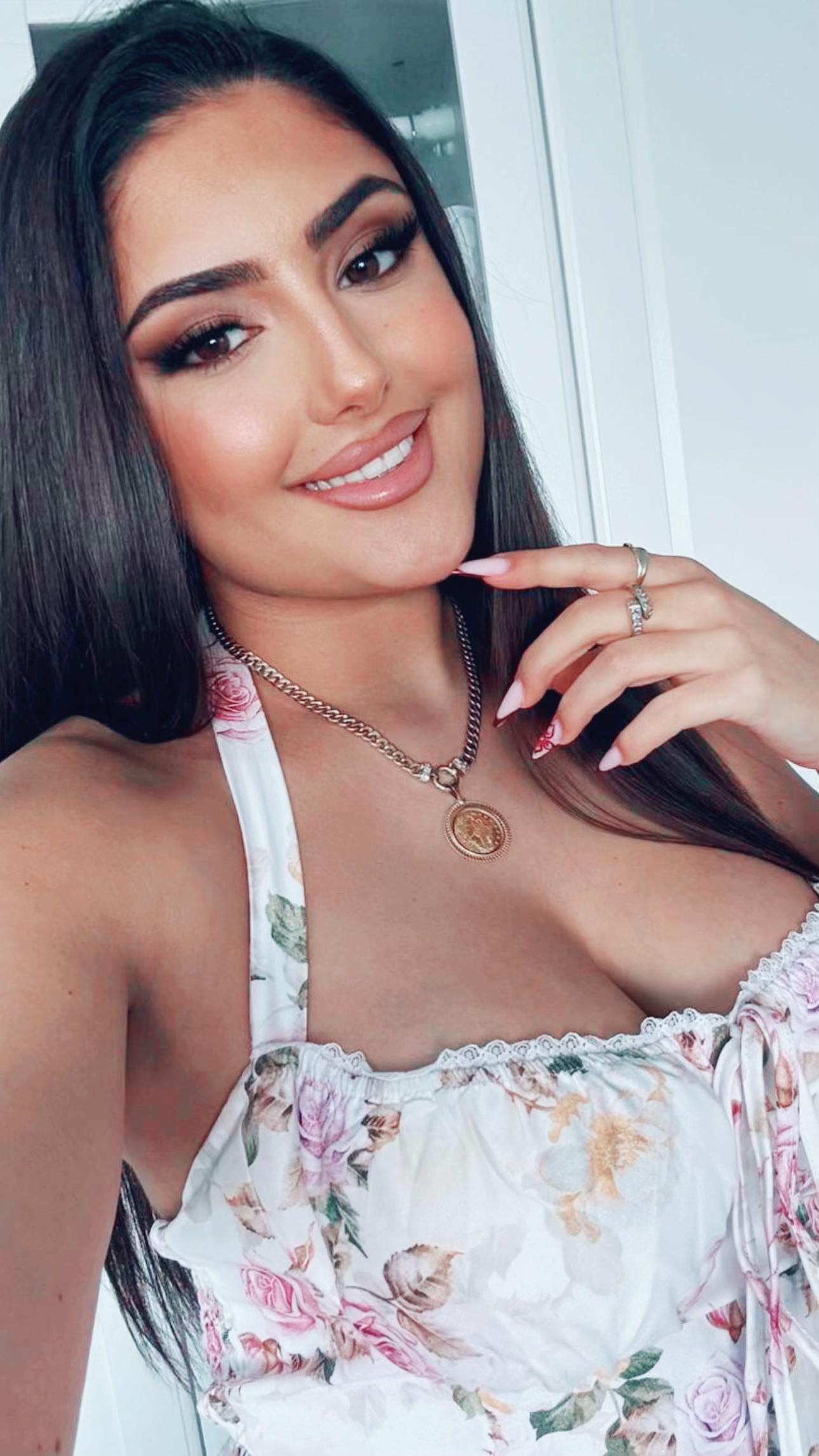 @madalina_aandrei0