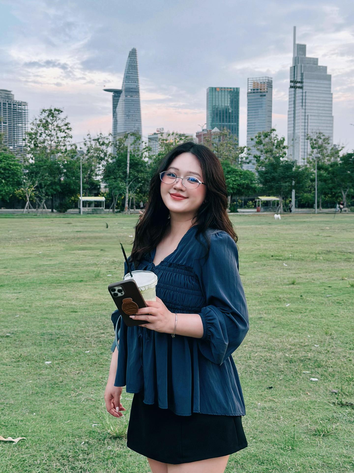 @Con mèo mê cơm tấm ⚜️