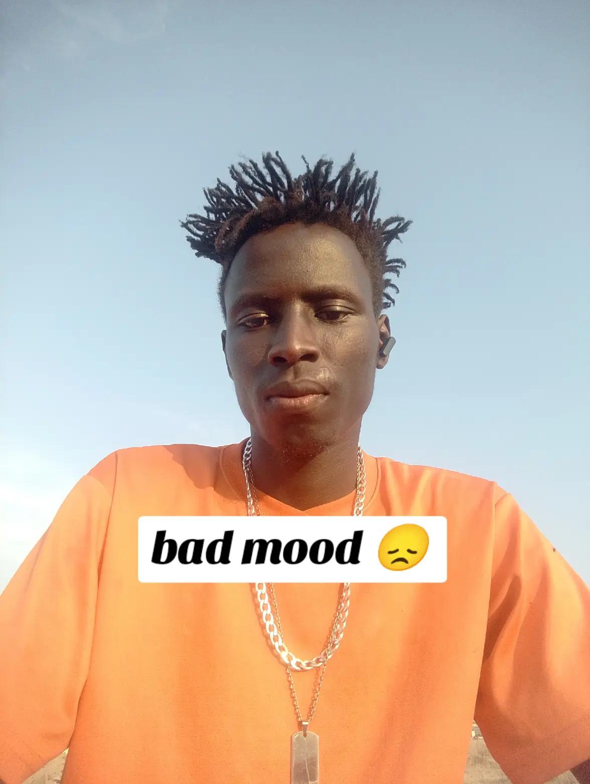 @THEE G.K👑🇦🇪🖕(ÔGÈMBÔ ÎÇÔÑ)