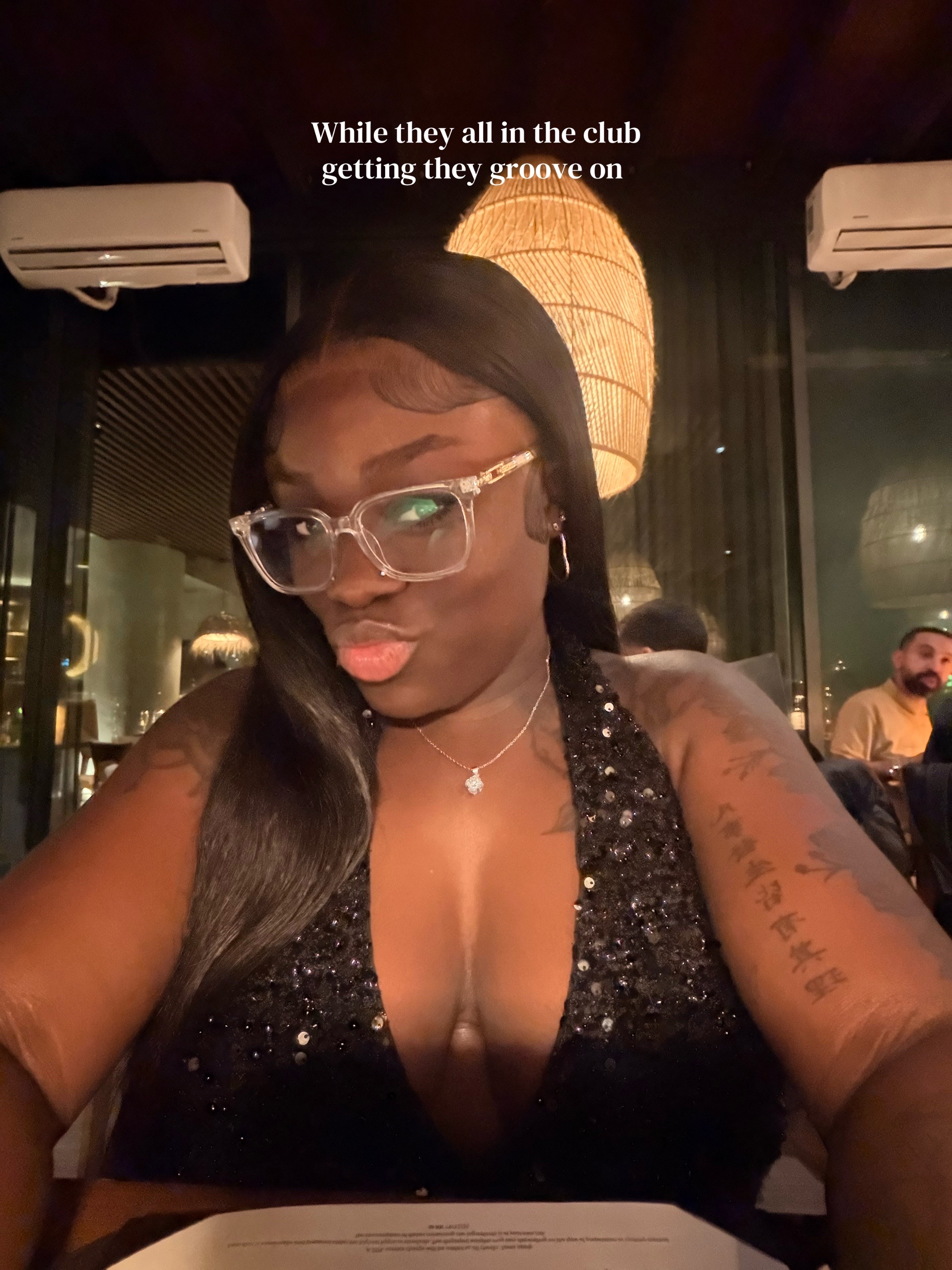 @Laidbyleshaa
