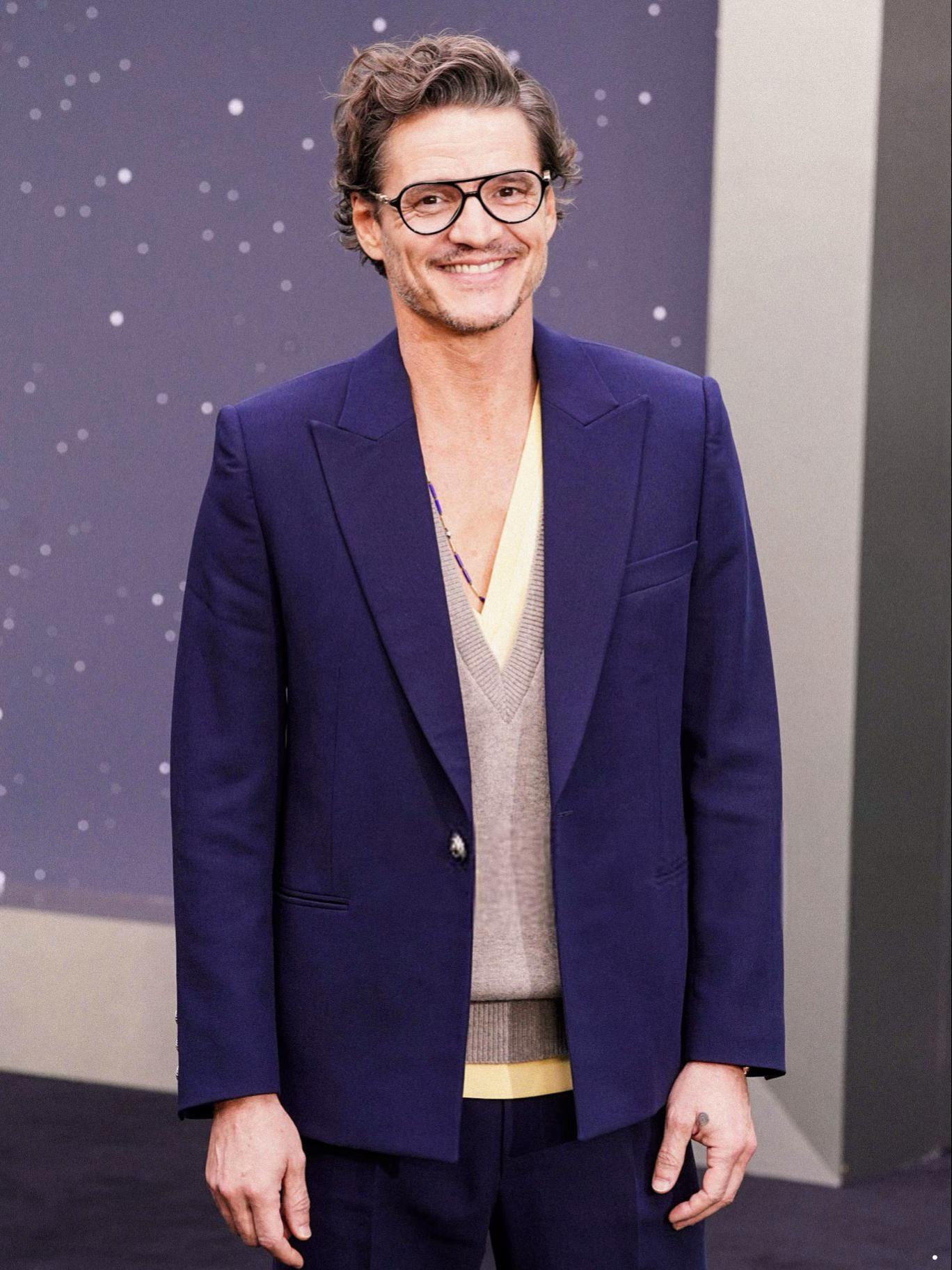 @PedroPascal 🩵