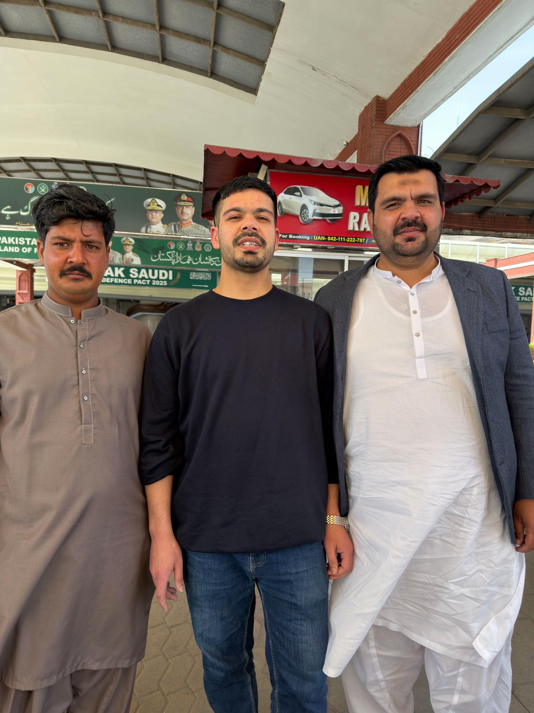 @Waqar Ul Hassan 🇪🇺
