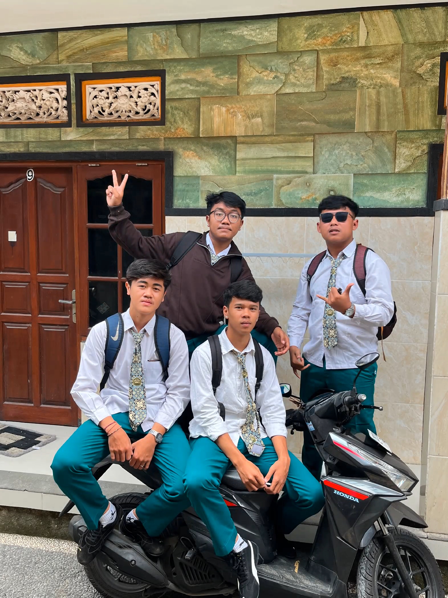 @PESAN KHUSUS