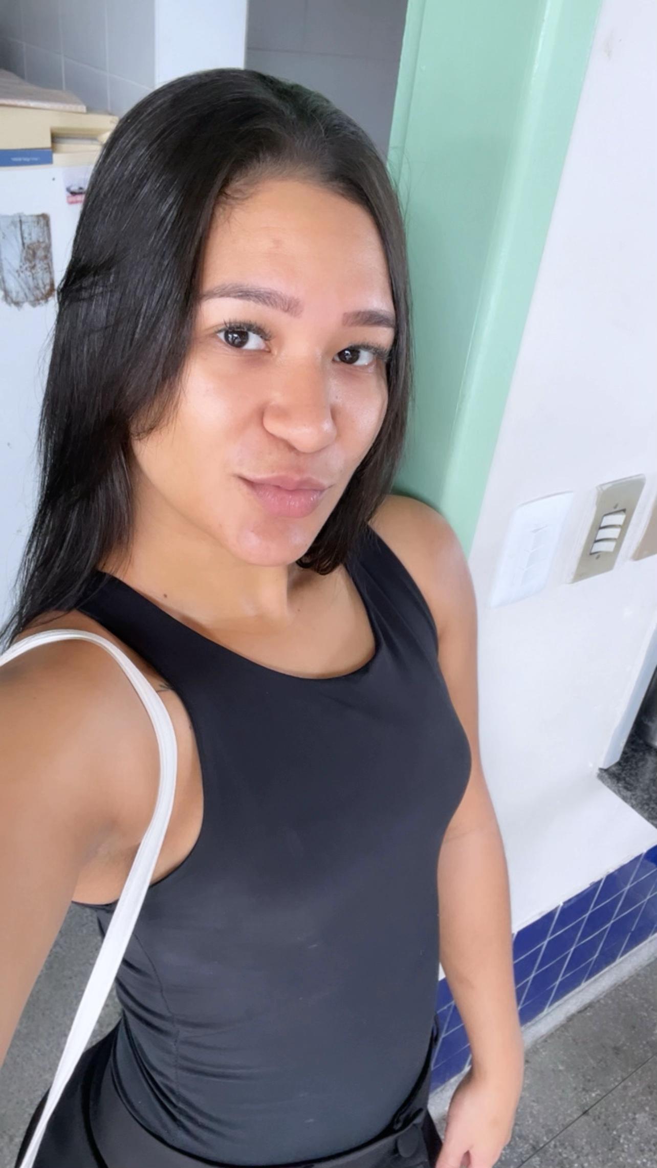 @niviaferreira36