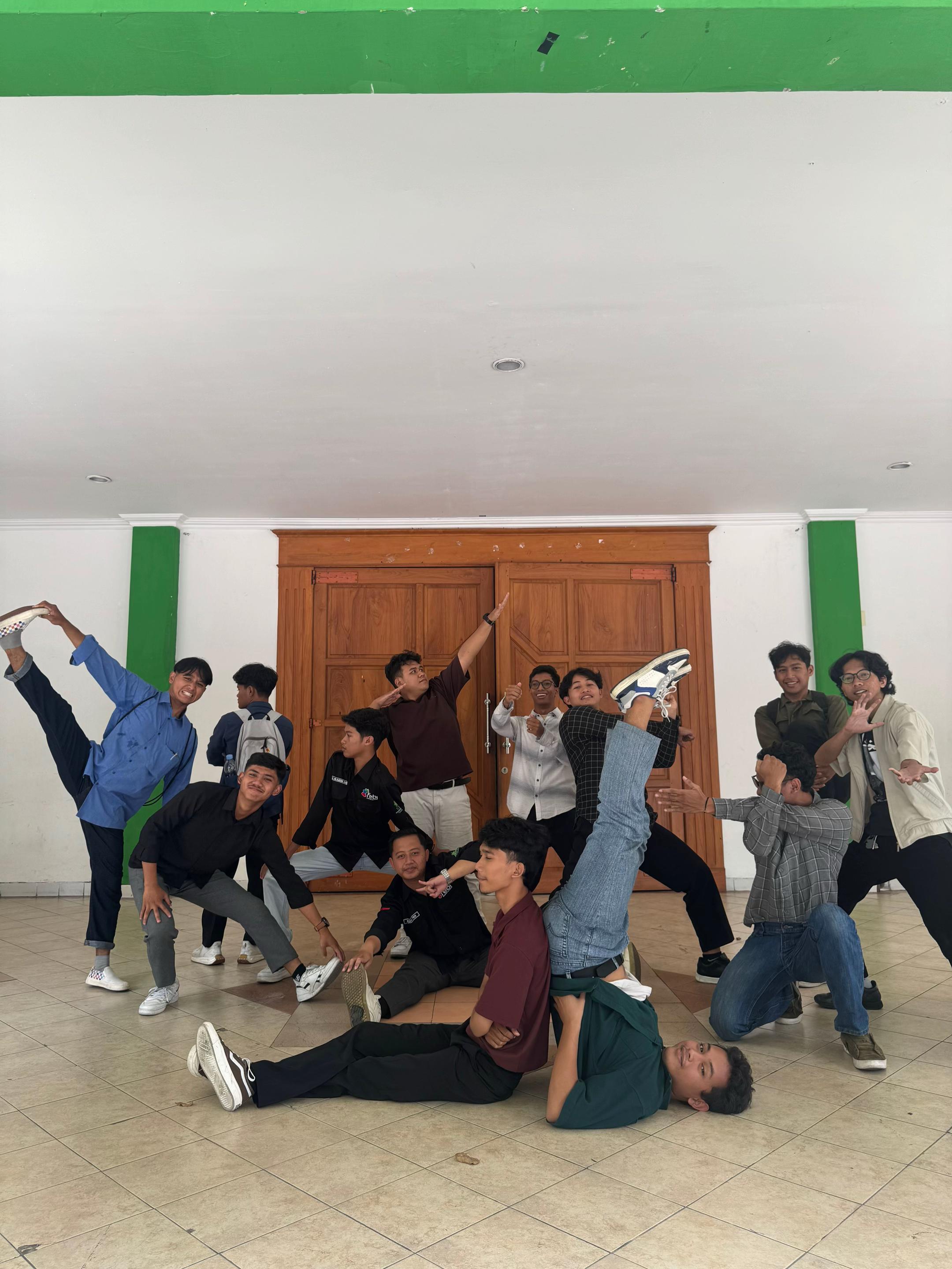 @Panggilajarizkyy🦖