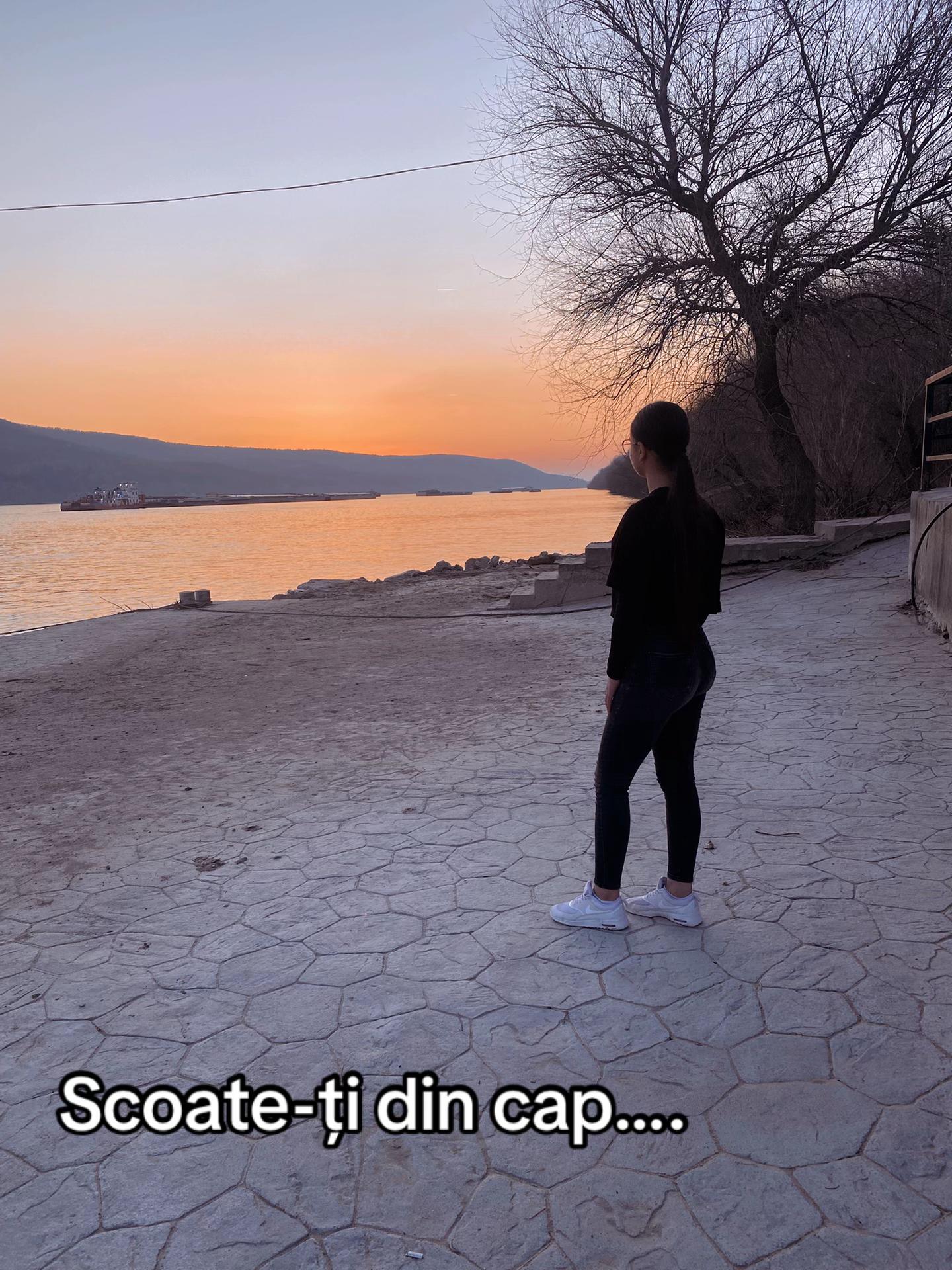 @Denisa