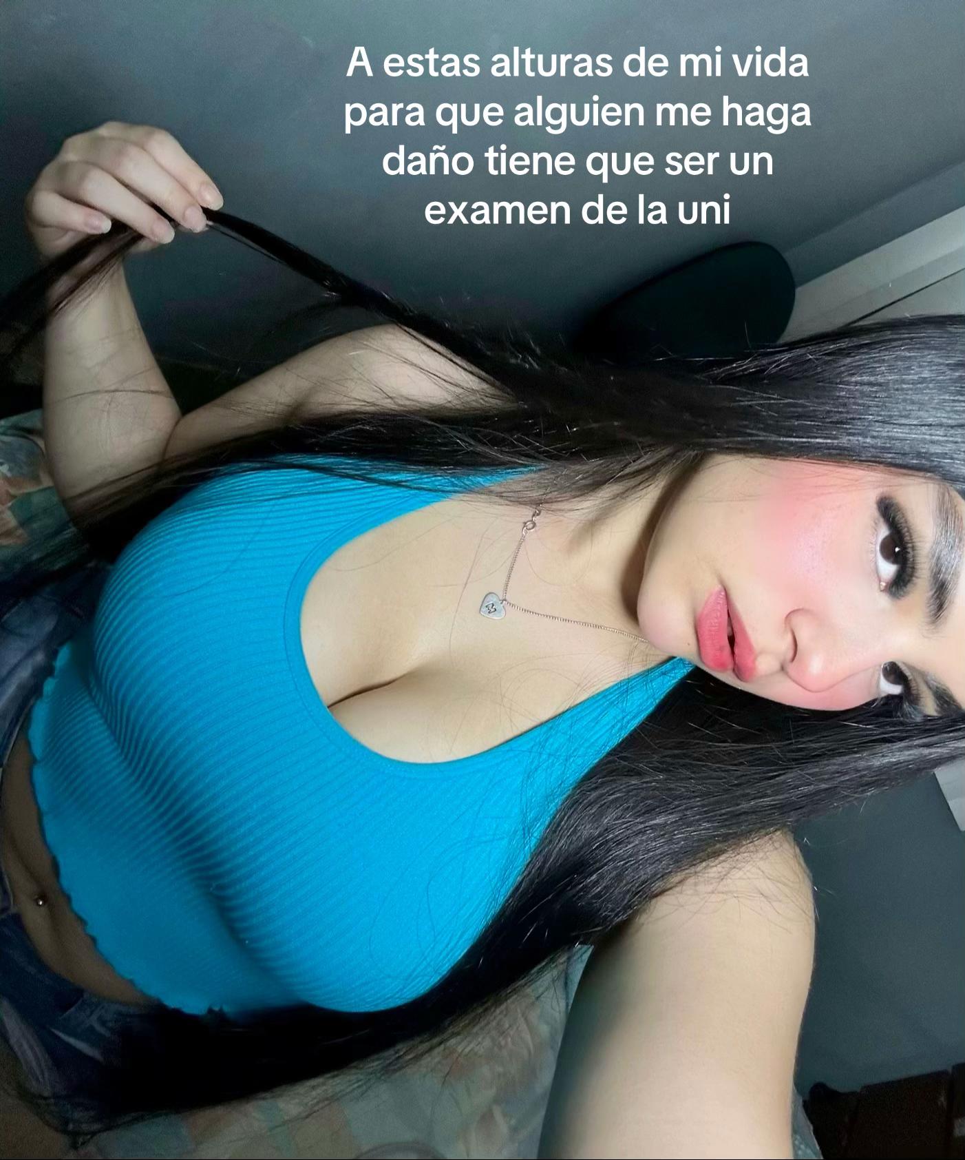 @Valeria López🖤