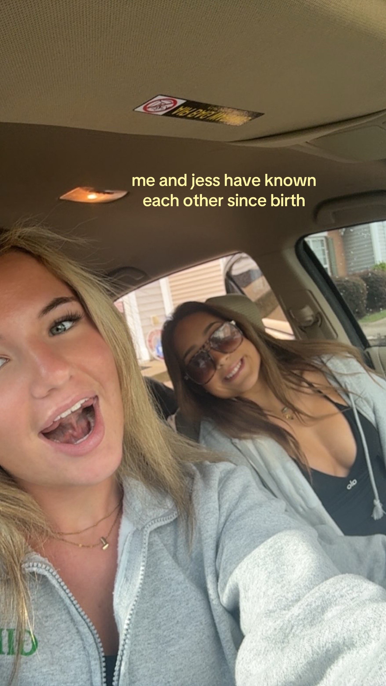 @ItsOliviaTaylor