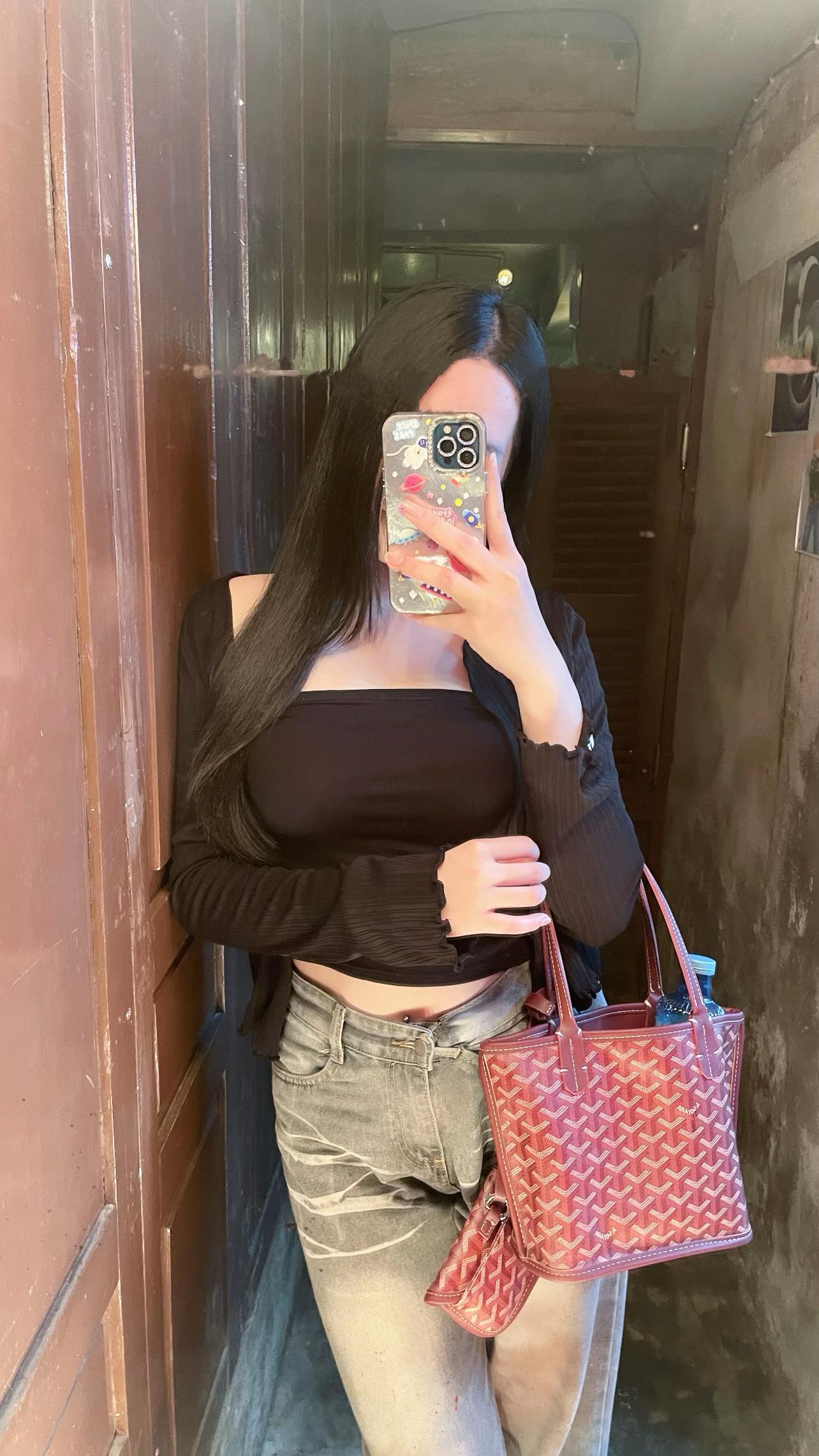 @𝐌𝐨𝐧𝐞𝐲💸