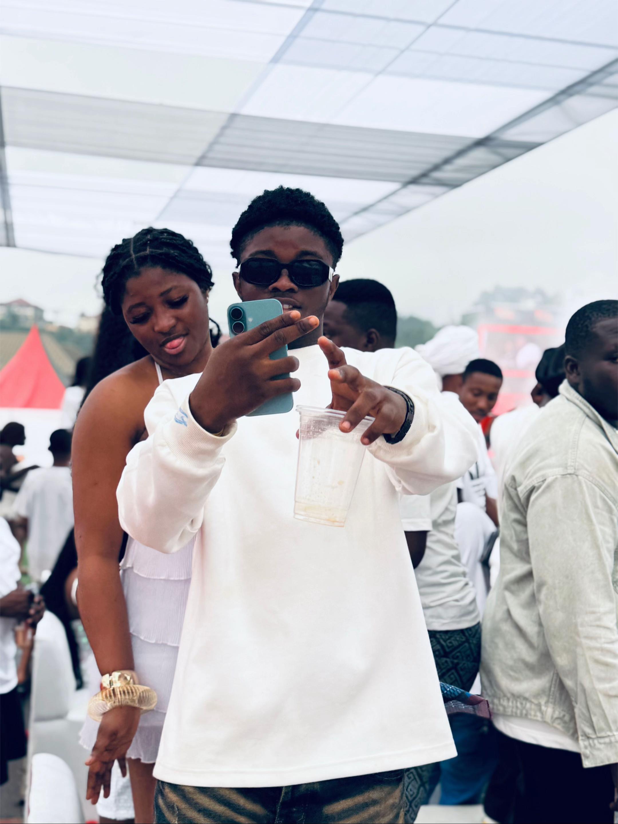 @𝐁𝐔𝐆𝐀𝐓𝐓𝐈 🇬🇭