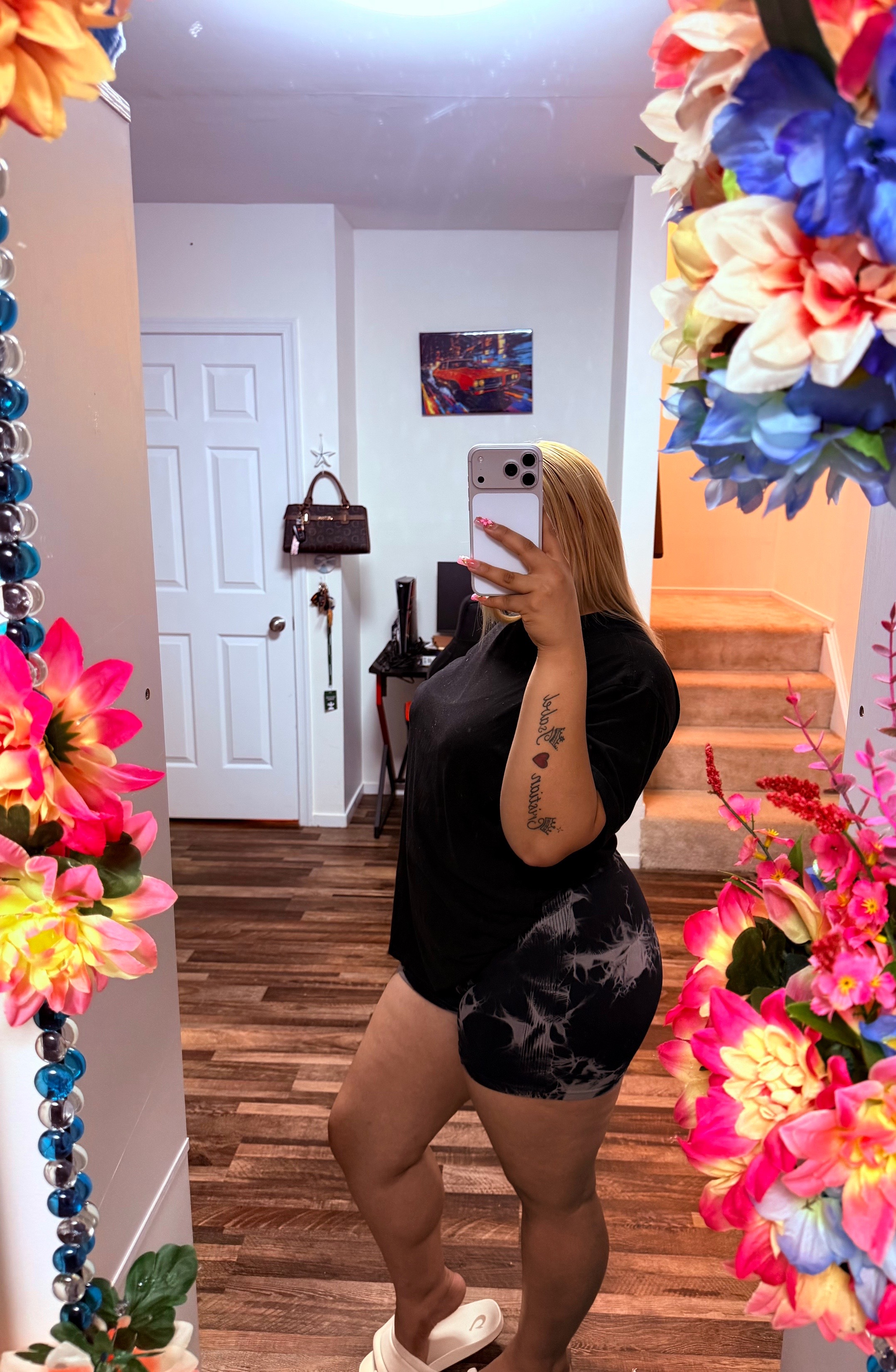 @Moniii_01