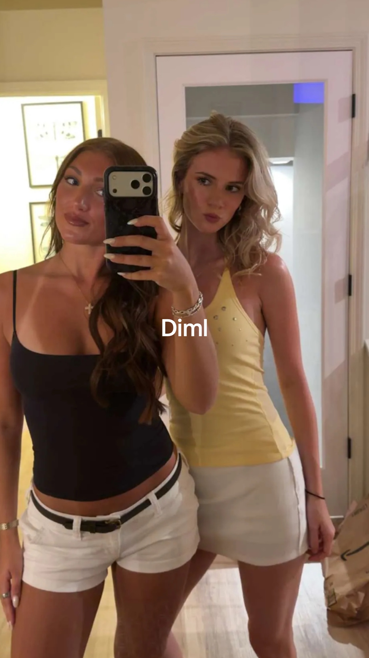 @Emma Moon