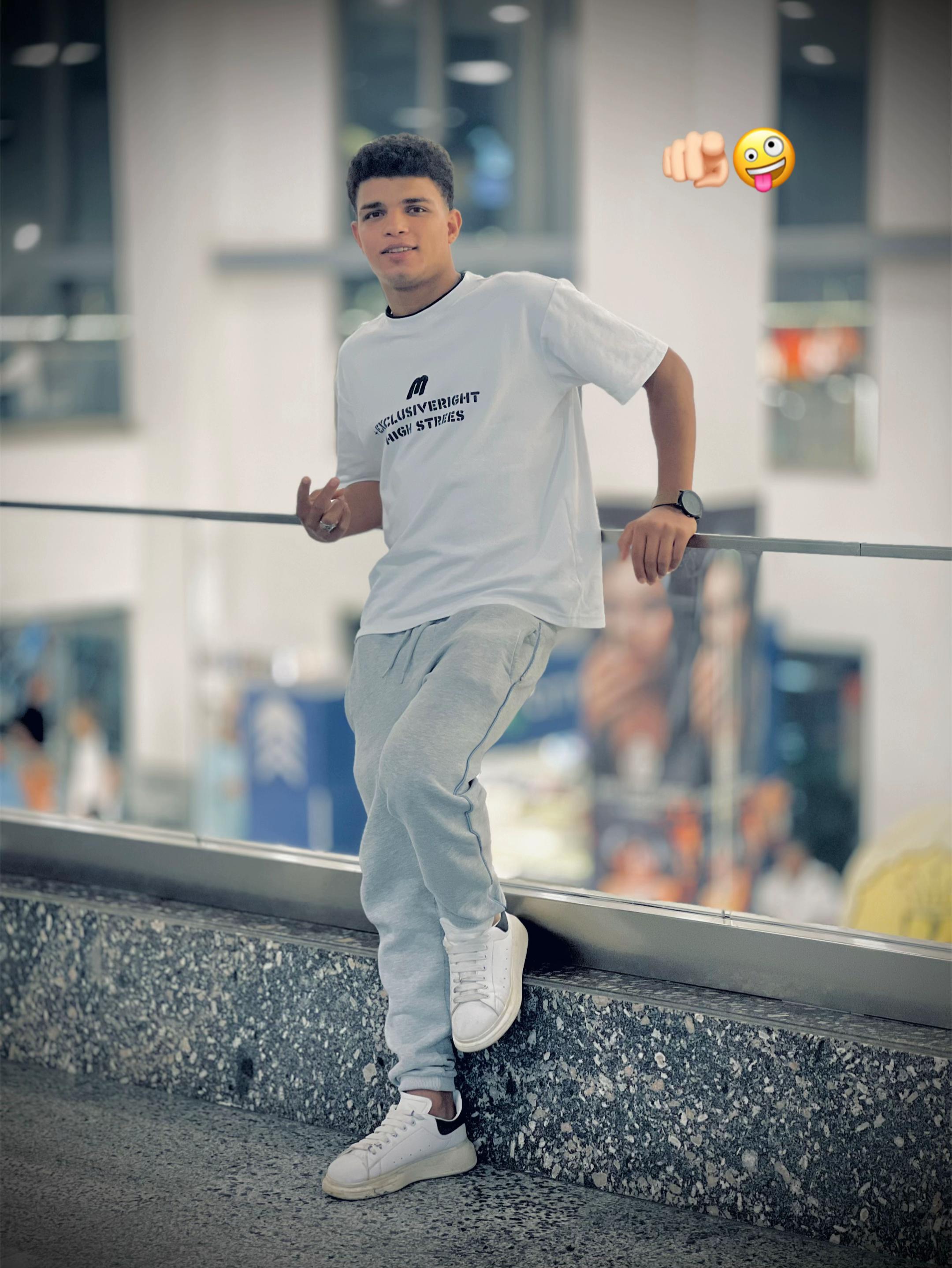 @*~ايشوو يحب الجميع ~*🥷