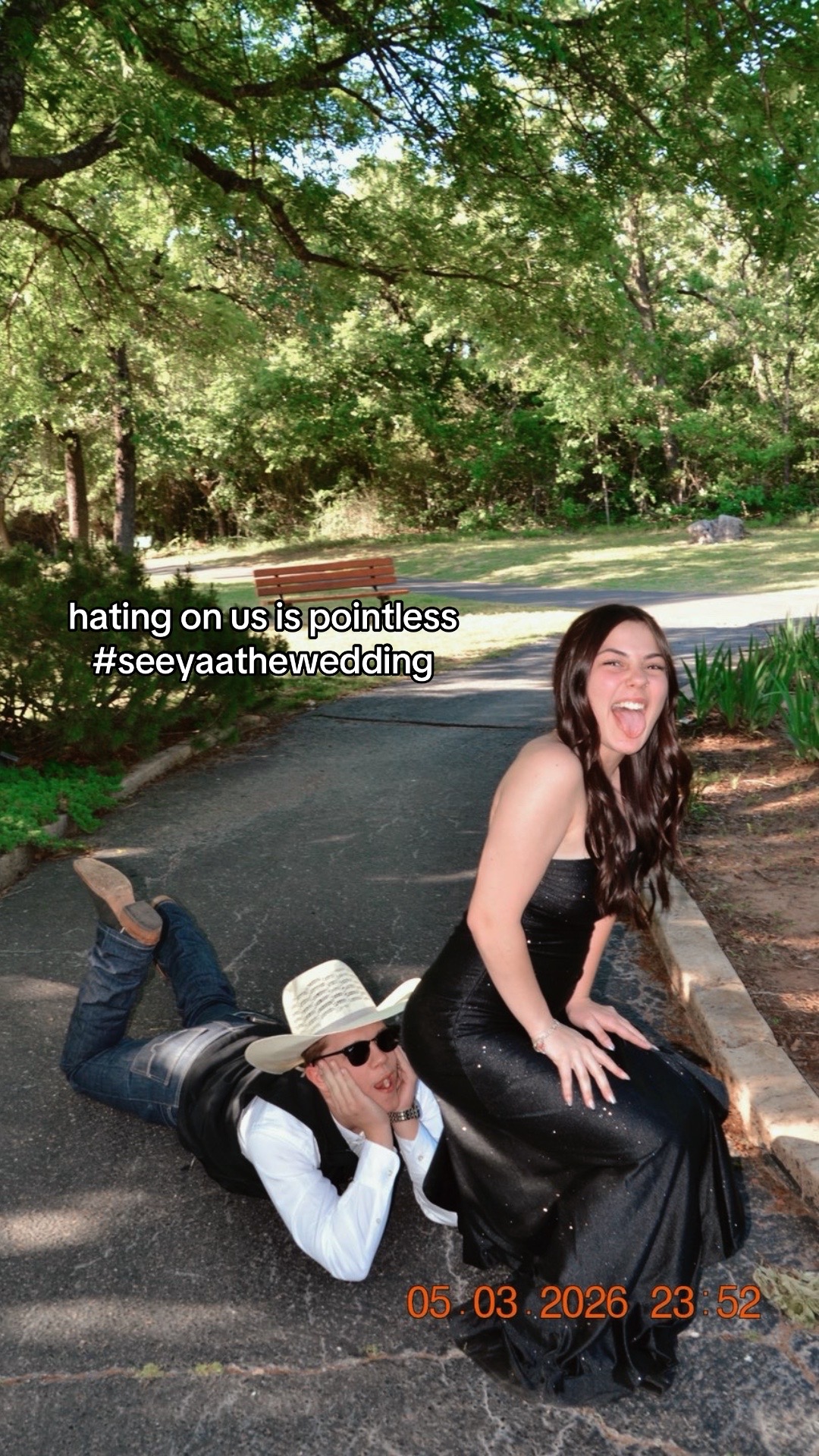 @️