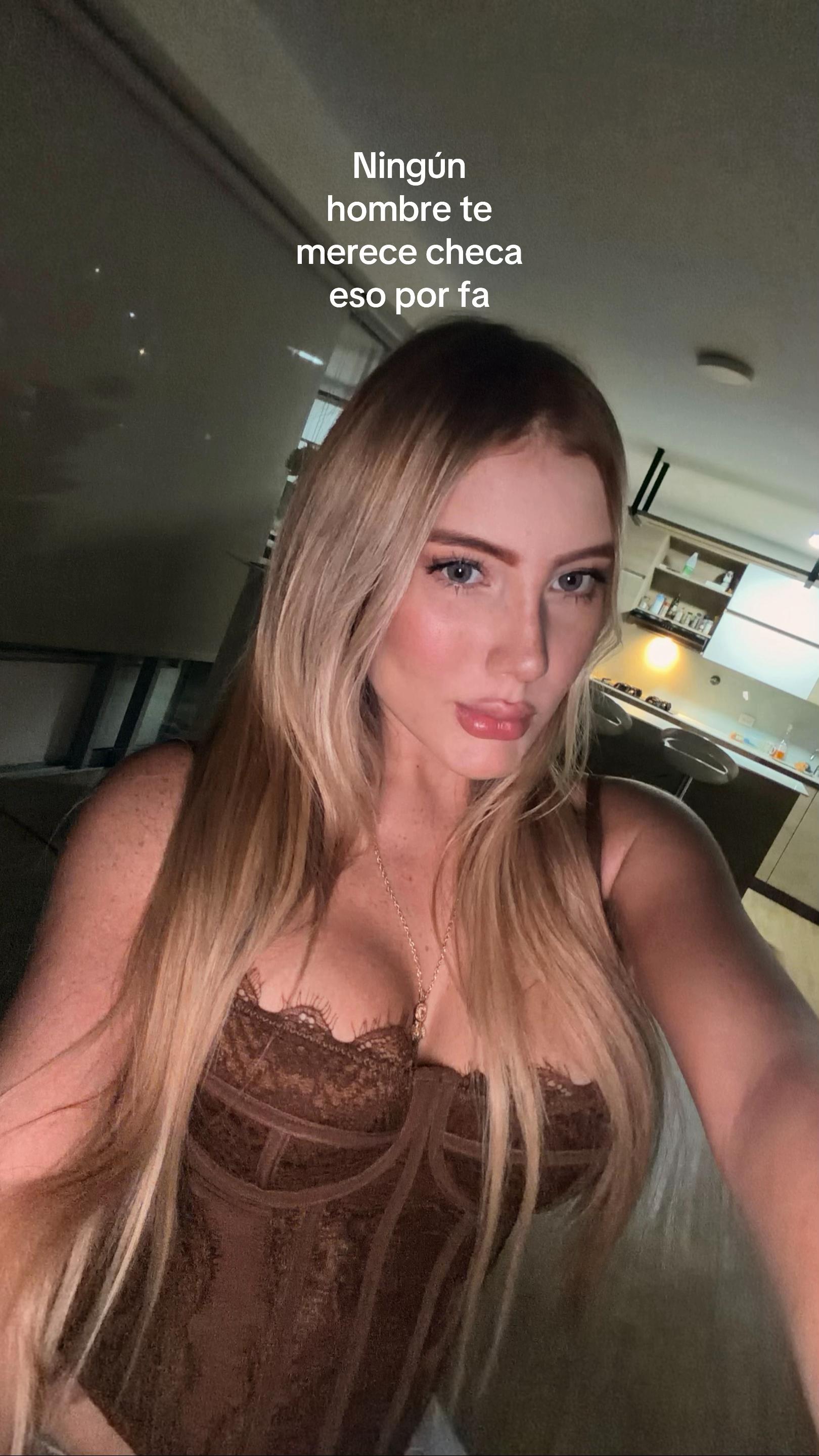 @Mariana🫦
