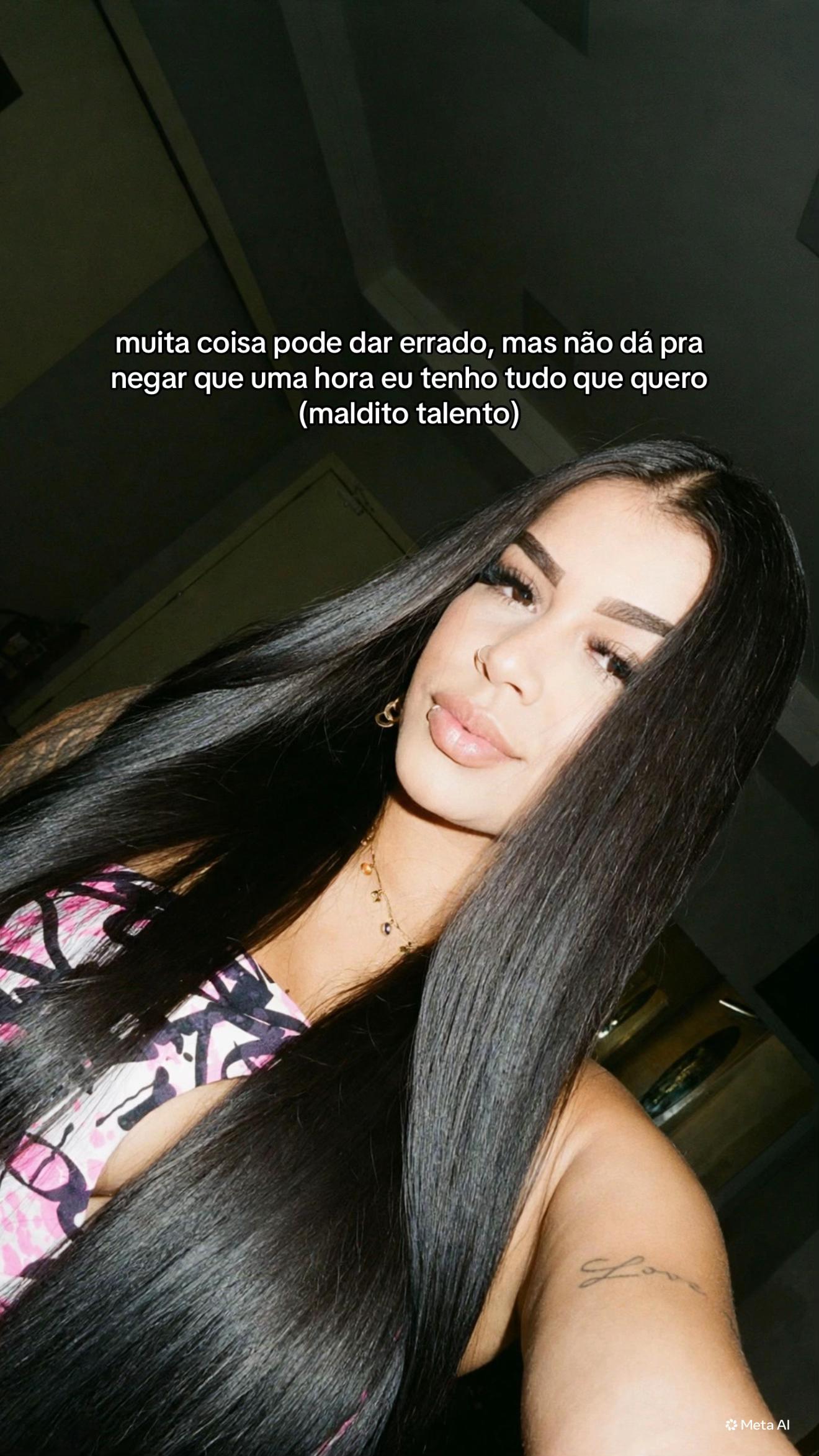 @Thath&aacute; Queiroz