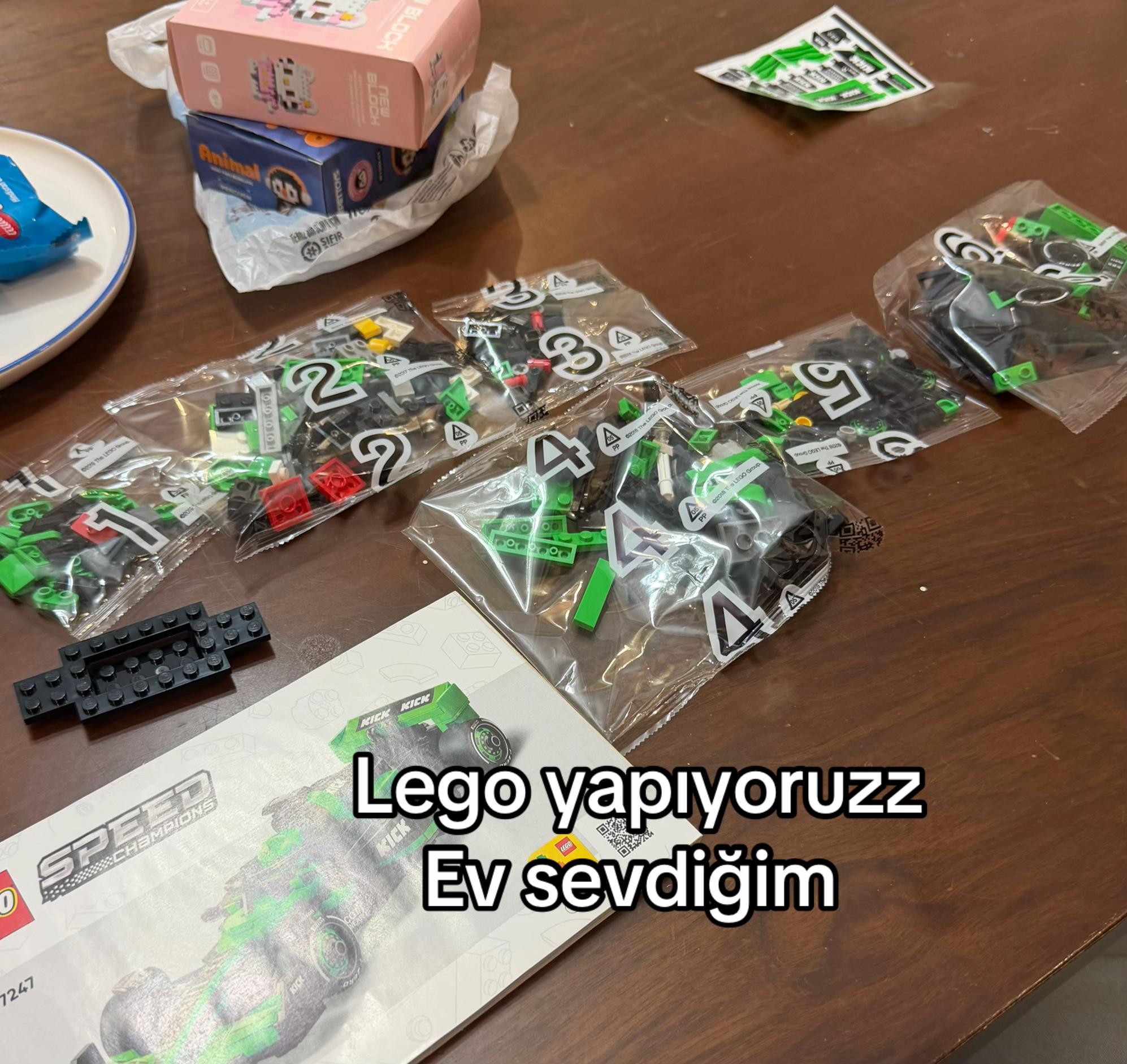 @larasugenis