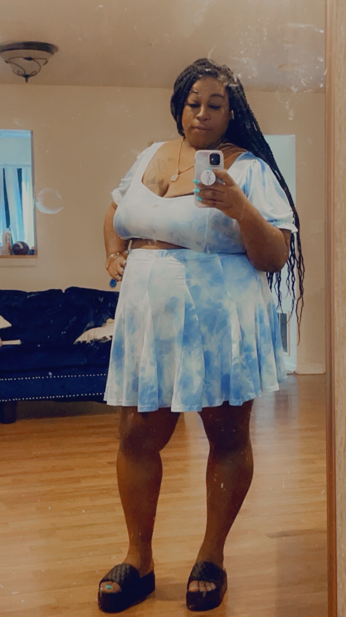 @AmomentWithDanni