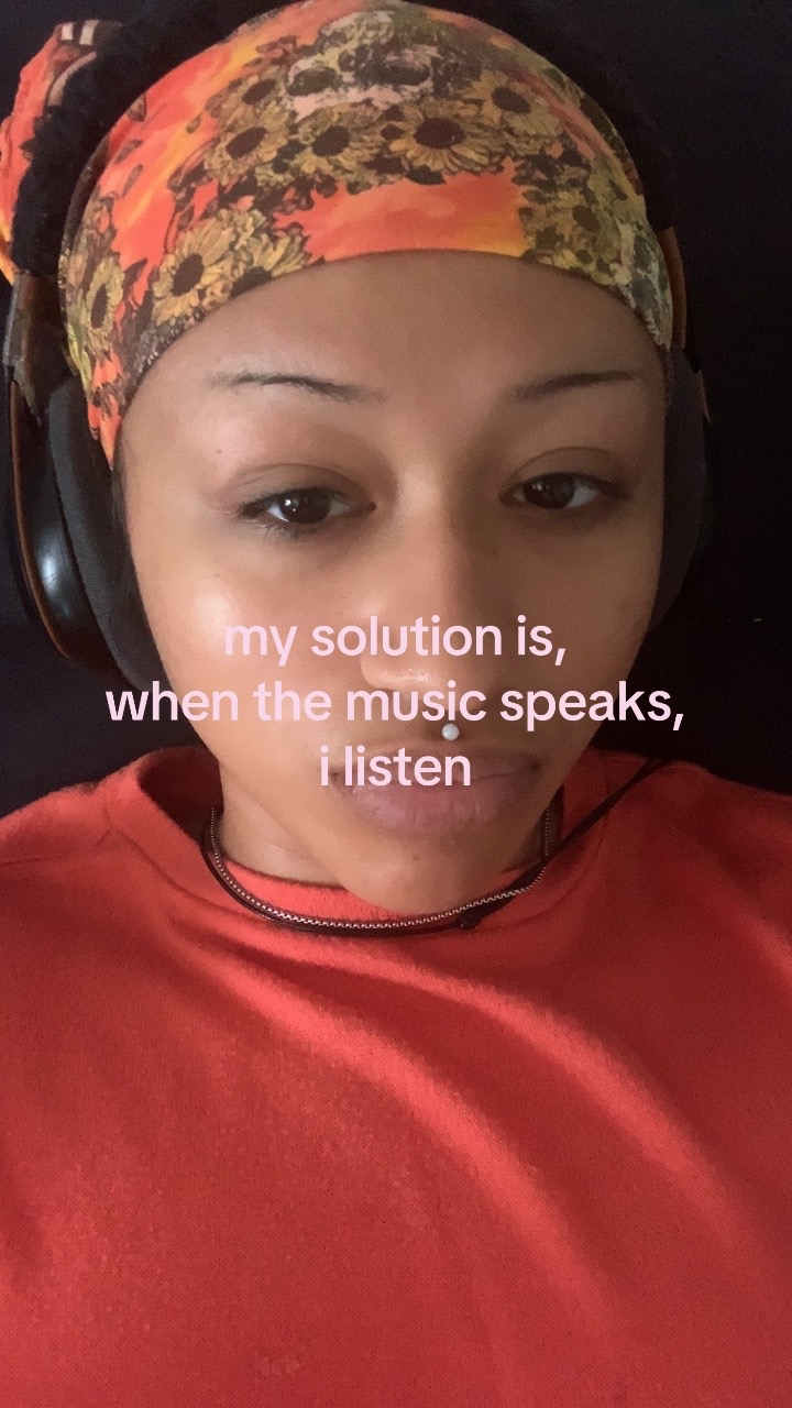 @♀🐚🫧🦢⁷⁷⁷🪞☁️🧿 ☥ 💌 🕷️✧