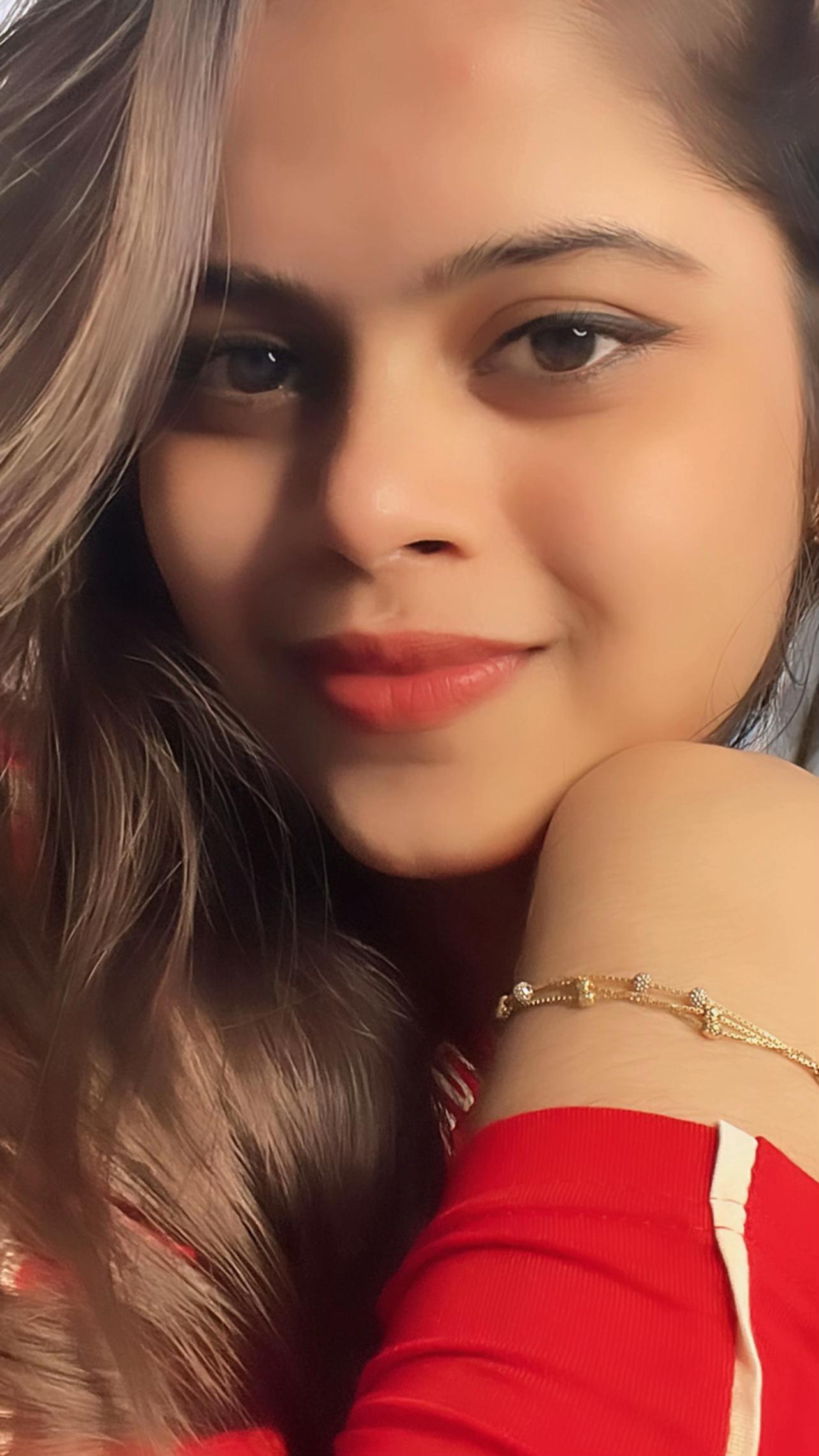 @👑Saanvi Mehra🕊️