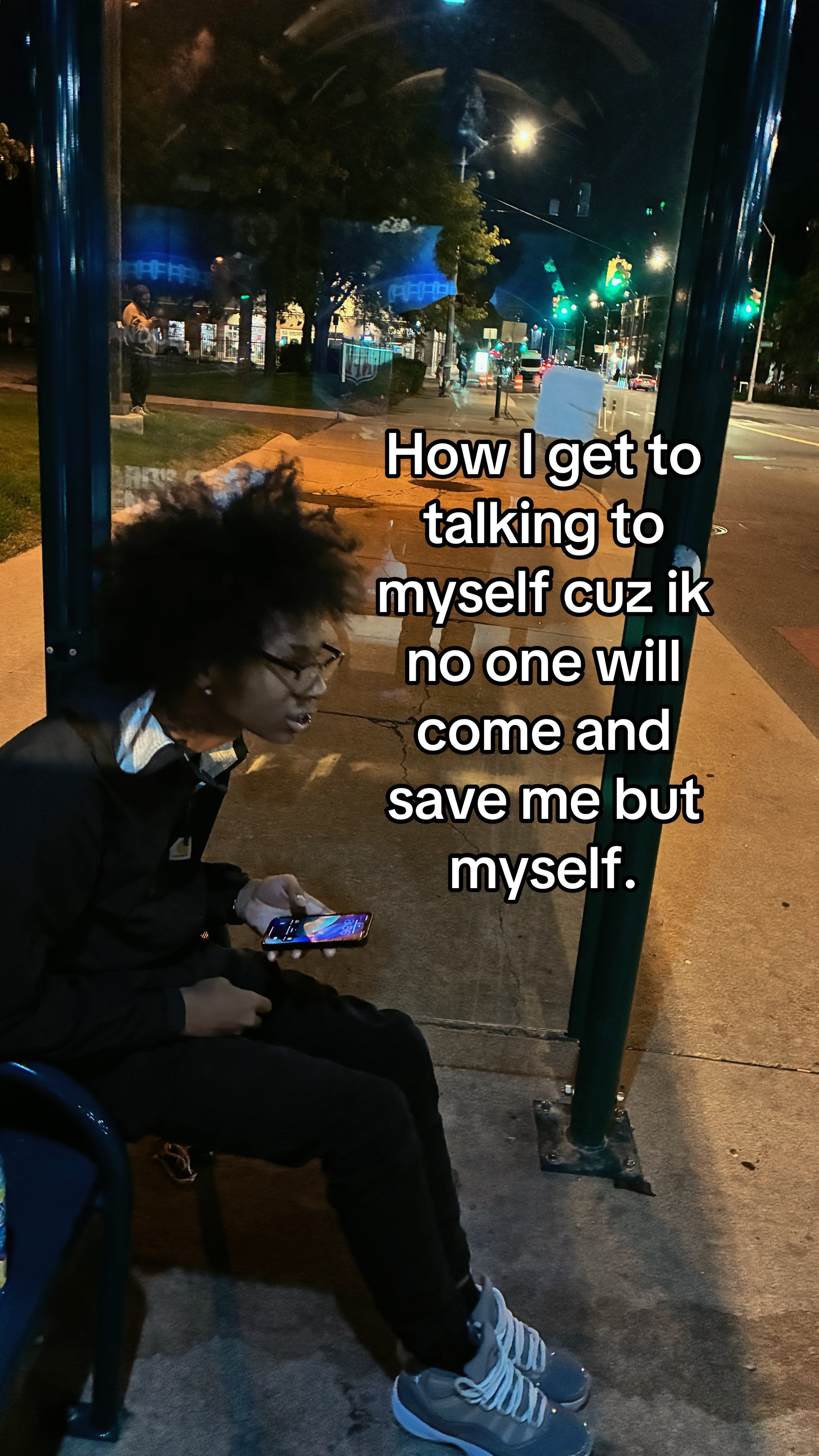 @⃟