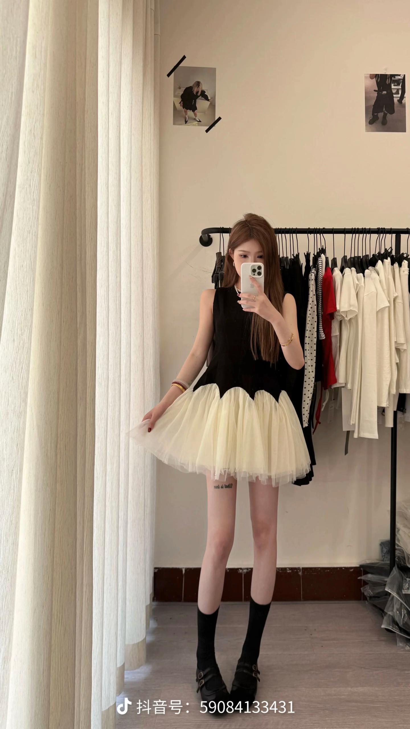 @outfitss ๐