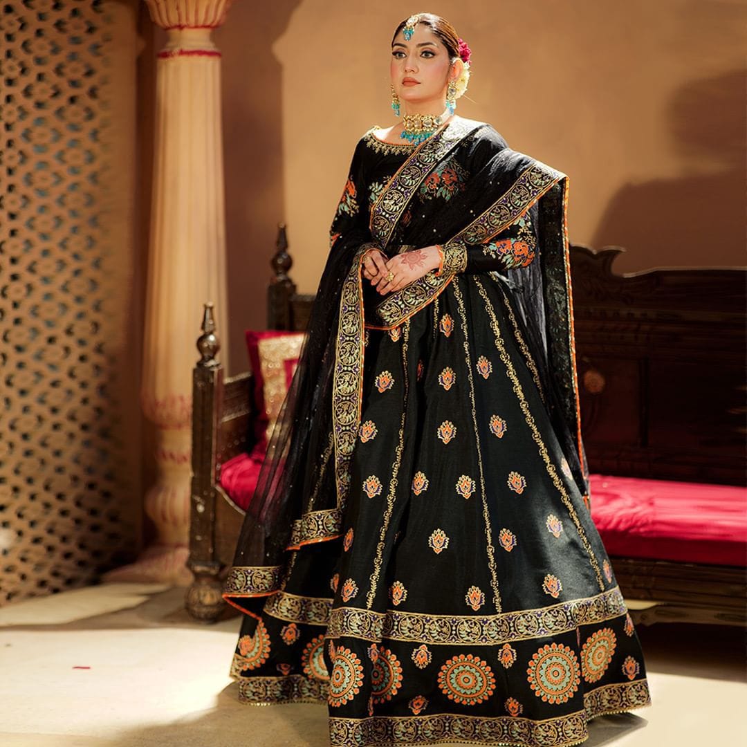 @Anaya fashion store
