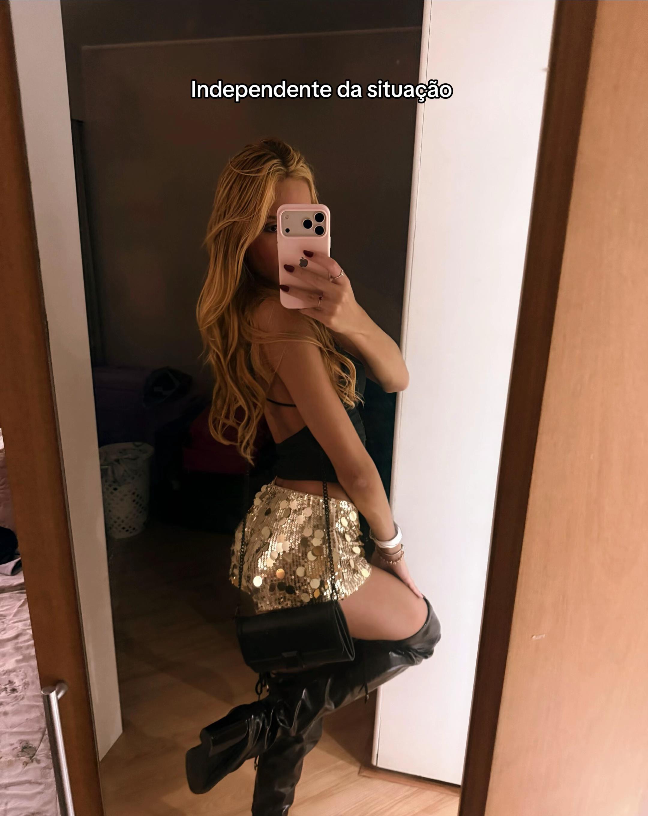 @VIT&Oacute;RIA BIANCHESSI