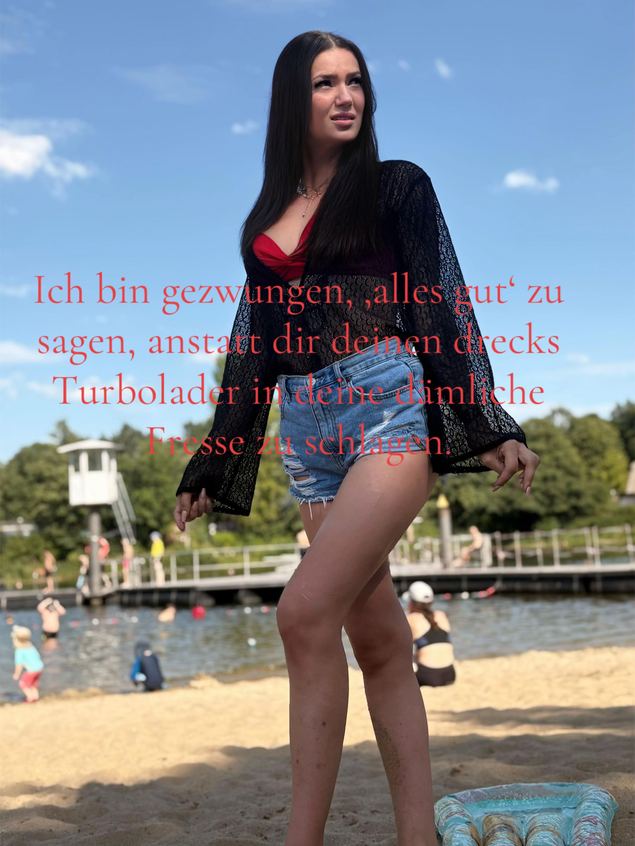 @LawriLou
