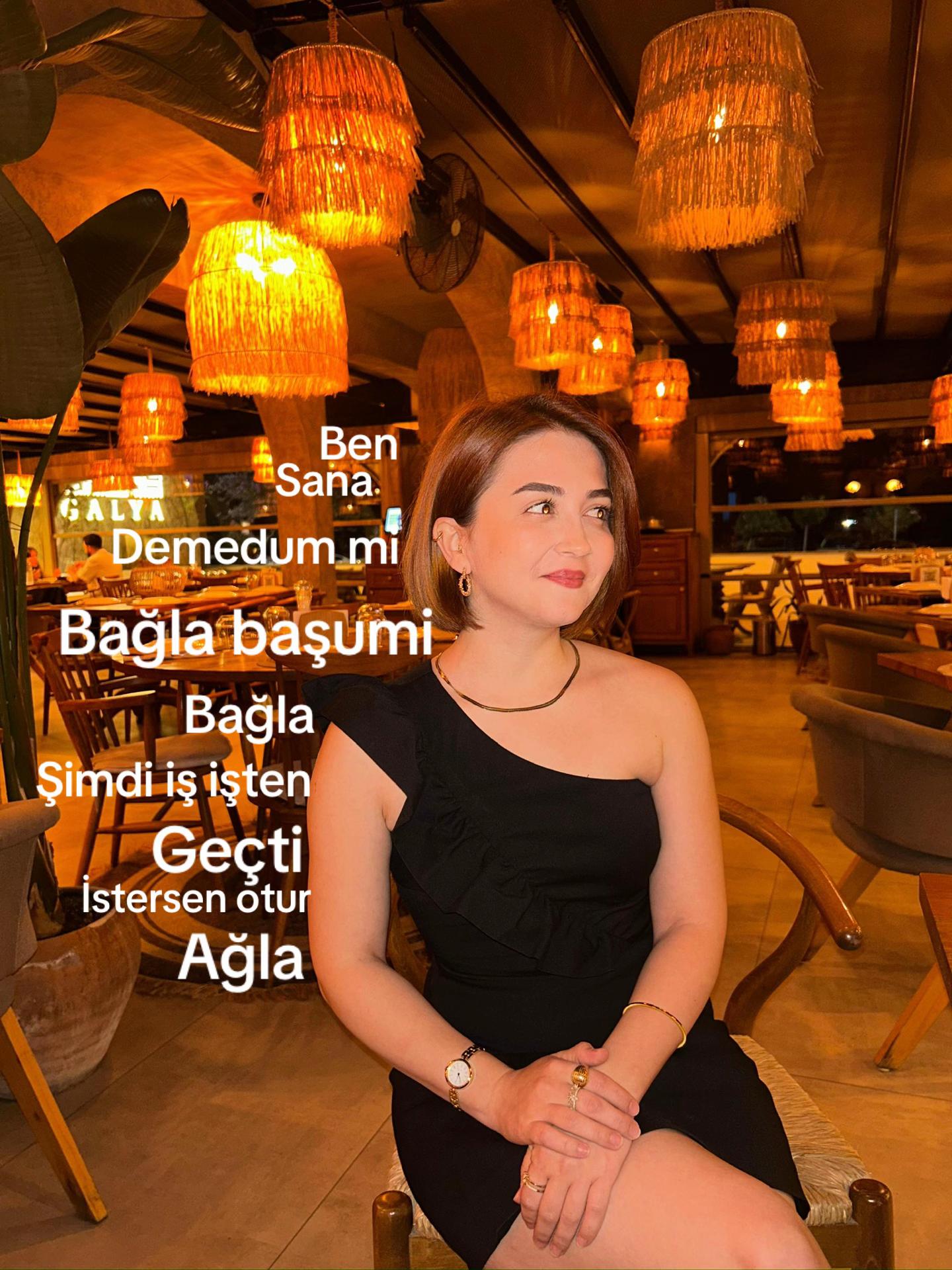@Büşra Özdemir