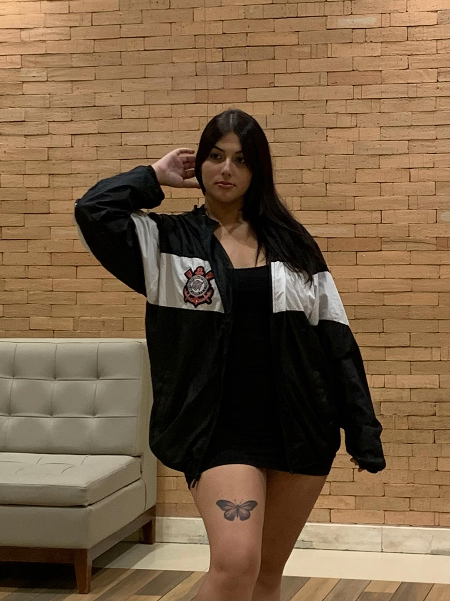 @Laura 🦋