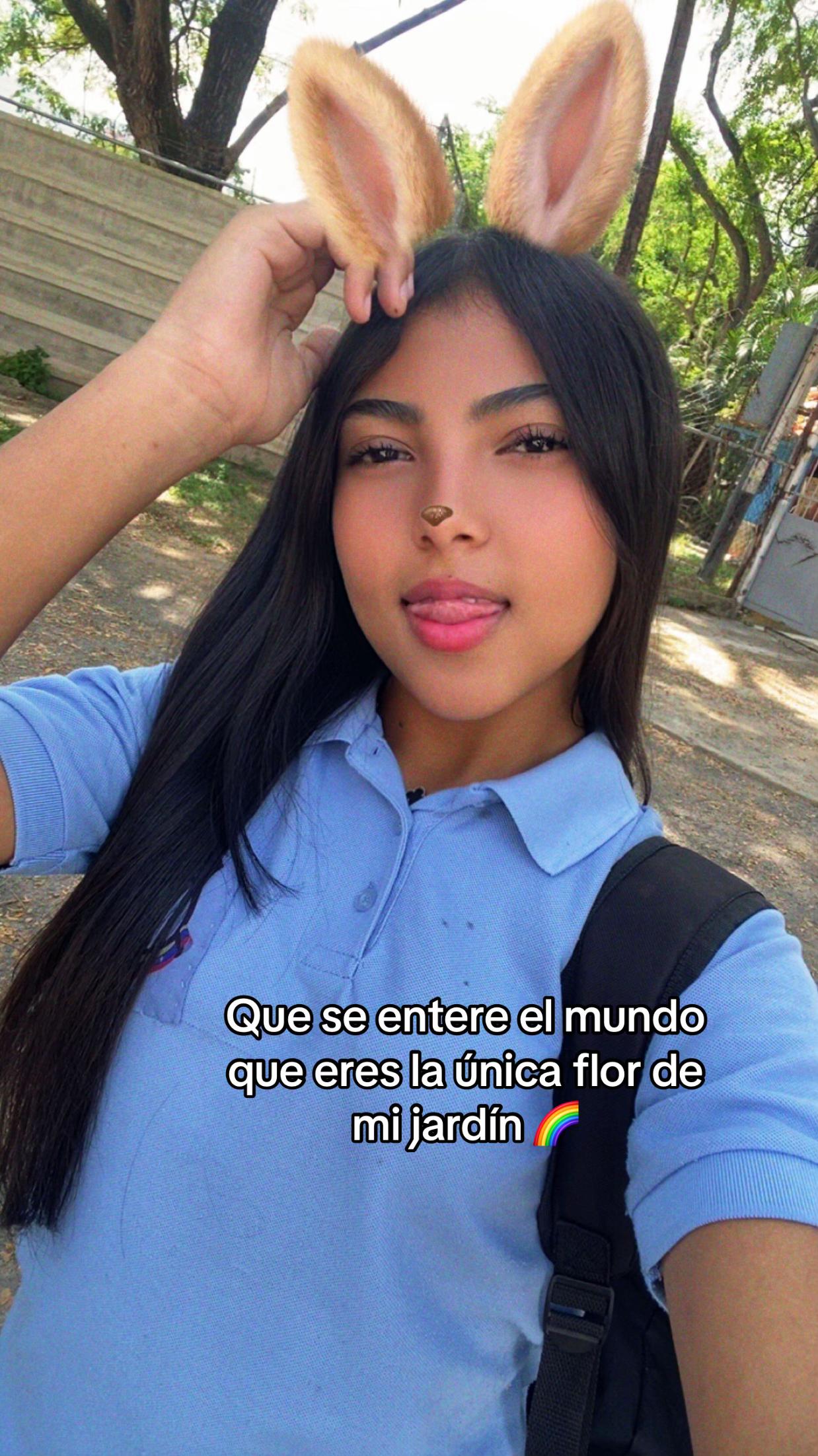@Valentina🖤.